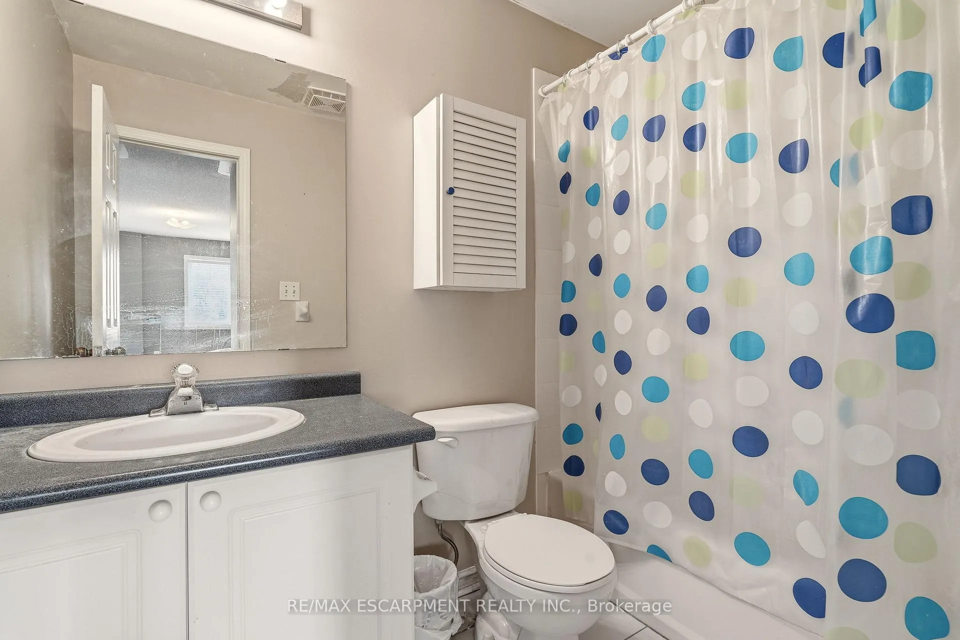 Photo 11 of 4413 Peter Drive, Burlington, Shoreacres — HOMEH
