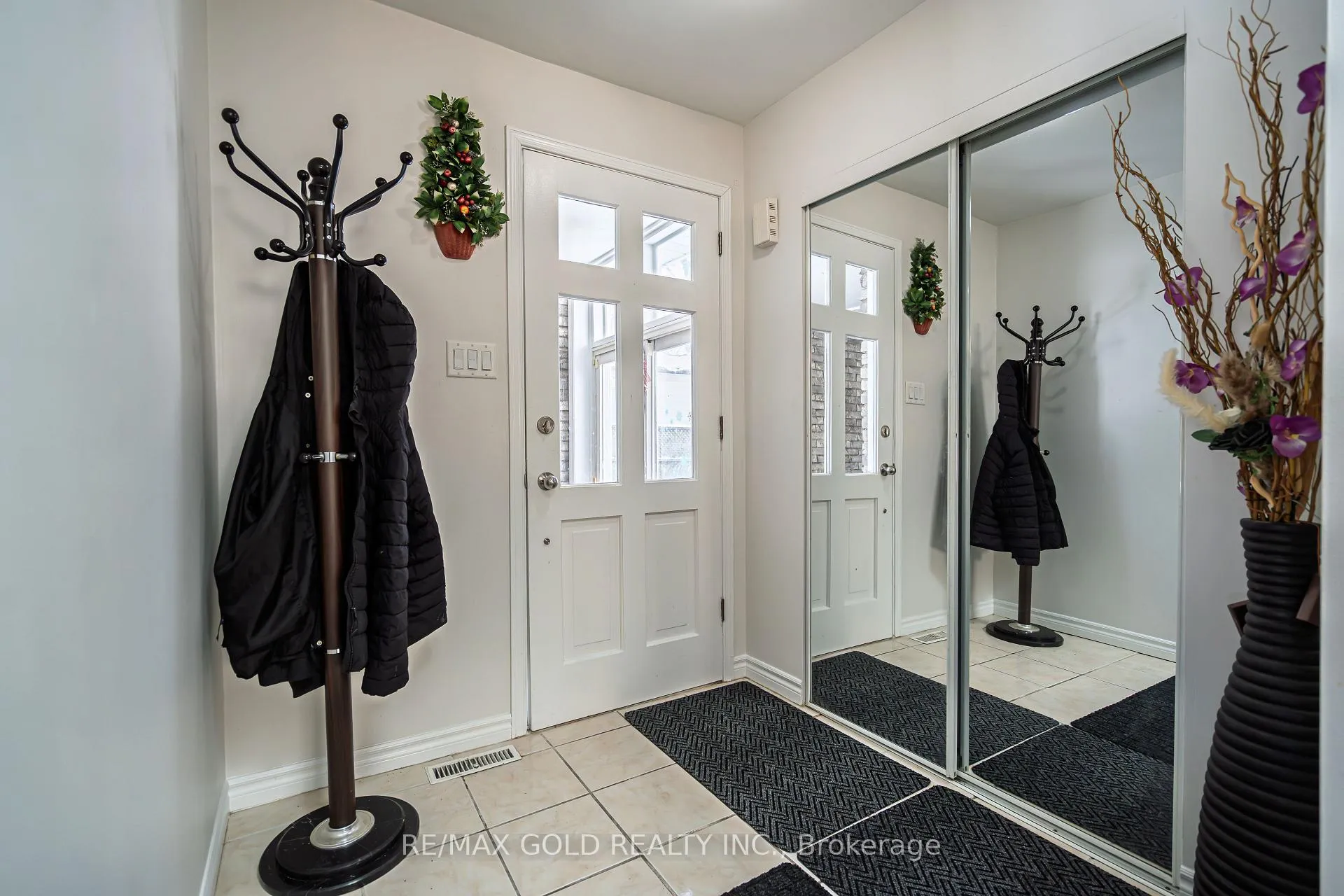 Photo 1 of 46 Elgin Drive, Brampton, Brampton South — HOMEH