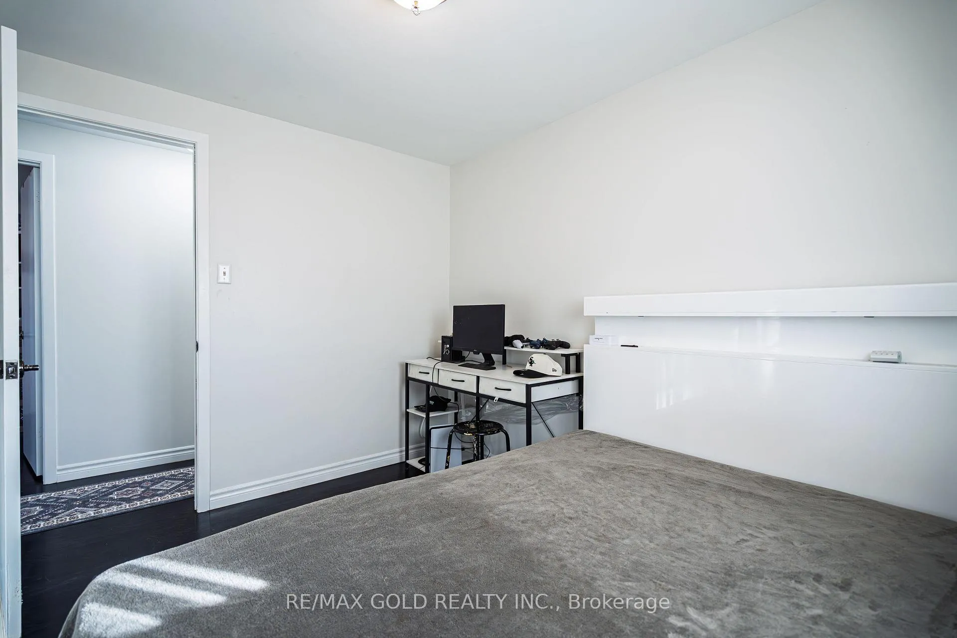 Photo 20 of 46 Elgin Drive, Brampton, Brampton South — HOMEH