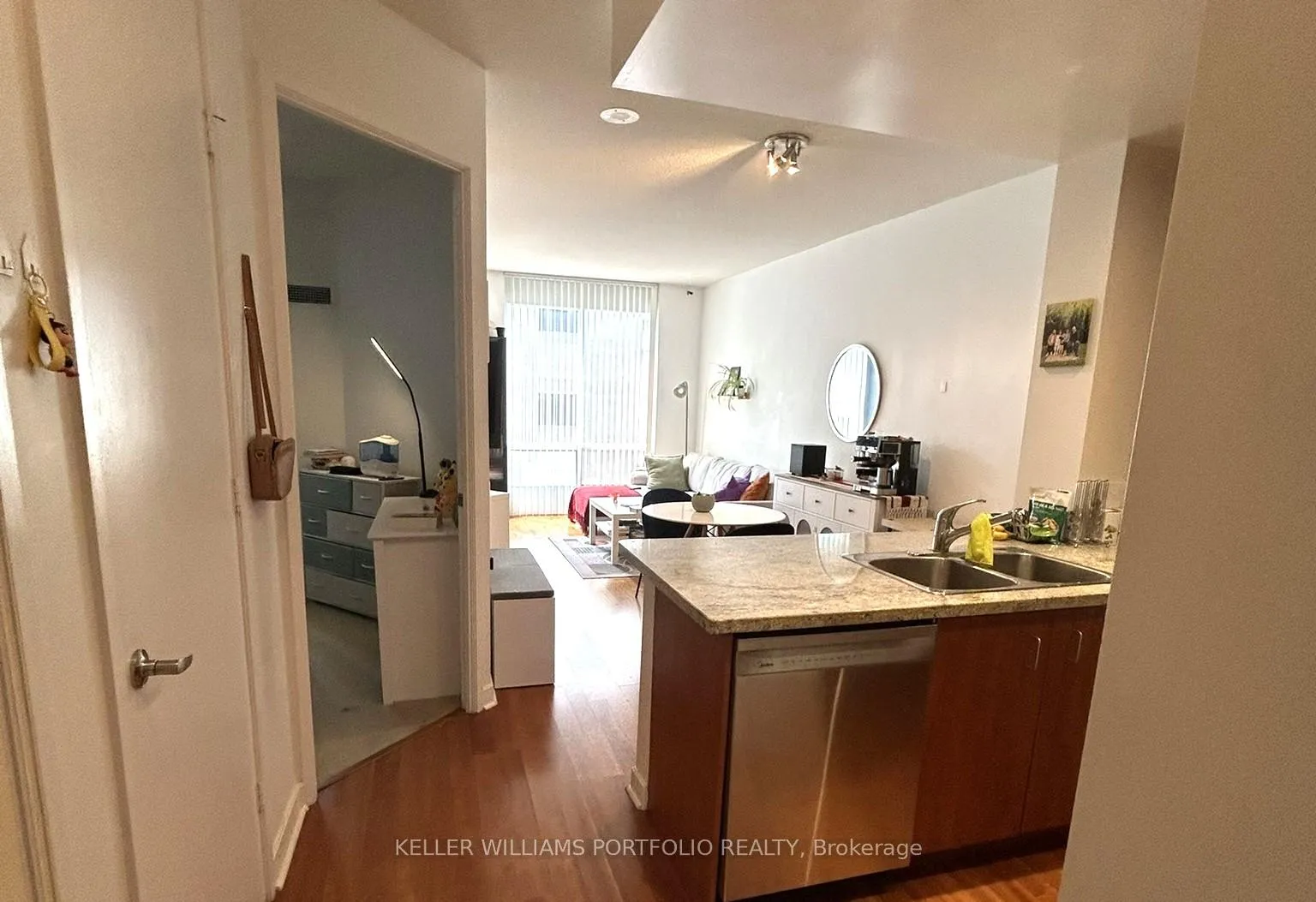 Photo 3 of Unit 1512, 85 Bloor Street E, Toronto, Church-Yonge Corridor — HOMEH