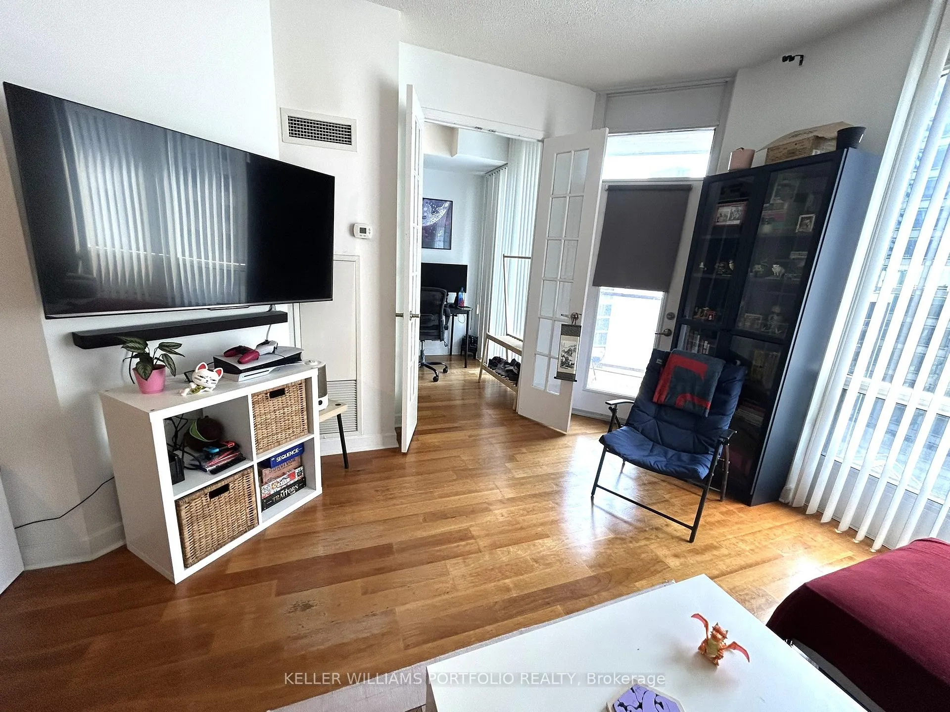 Photo 7 of Unit 1512, 85 Bloor Street E, Toronto, Church-Yonge Corridor — HOMEH