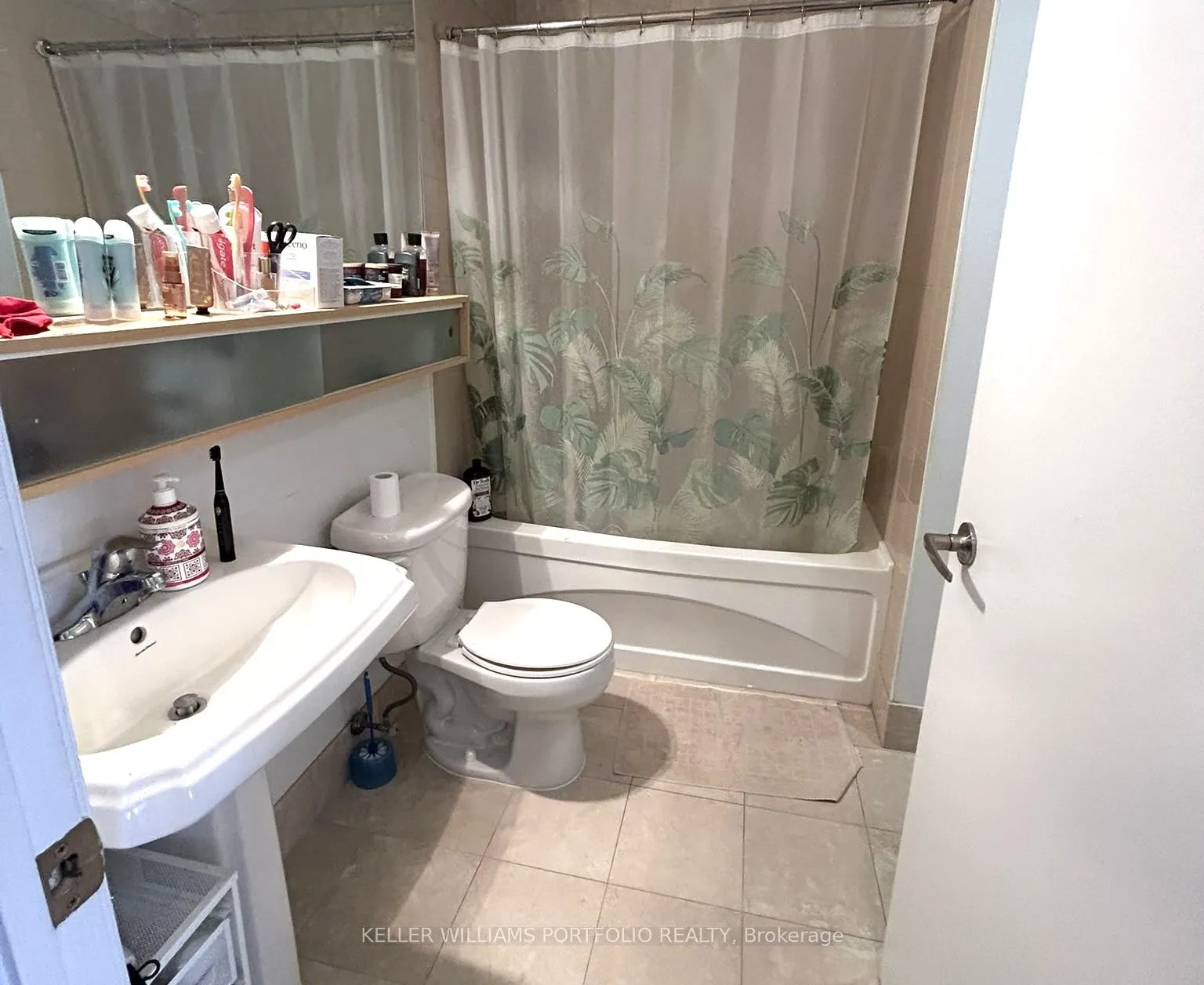 Photo 12 of Unit 1512, 85 Bloor Street E, Toronto, Church-Yonge Corridor — HOMEH