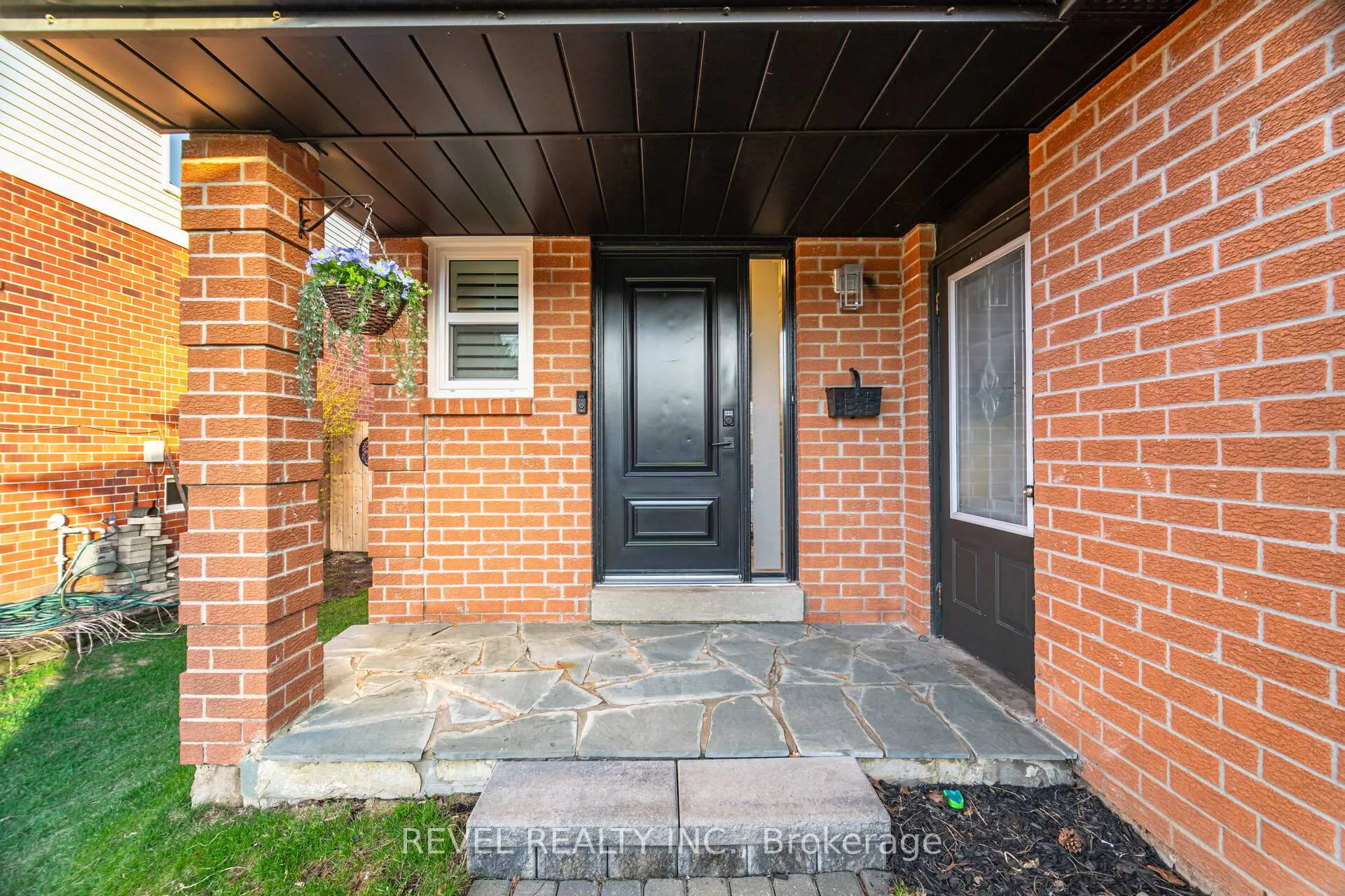 Photo 7 of 477 Bell Street, Milton, Bronte Meadows — HOMEH