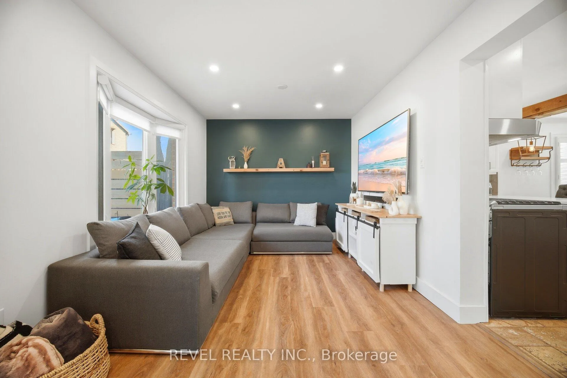 Photo 16 of 477 Bell Street, Milton, Bronte Meadows — HOMEH