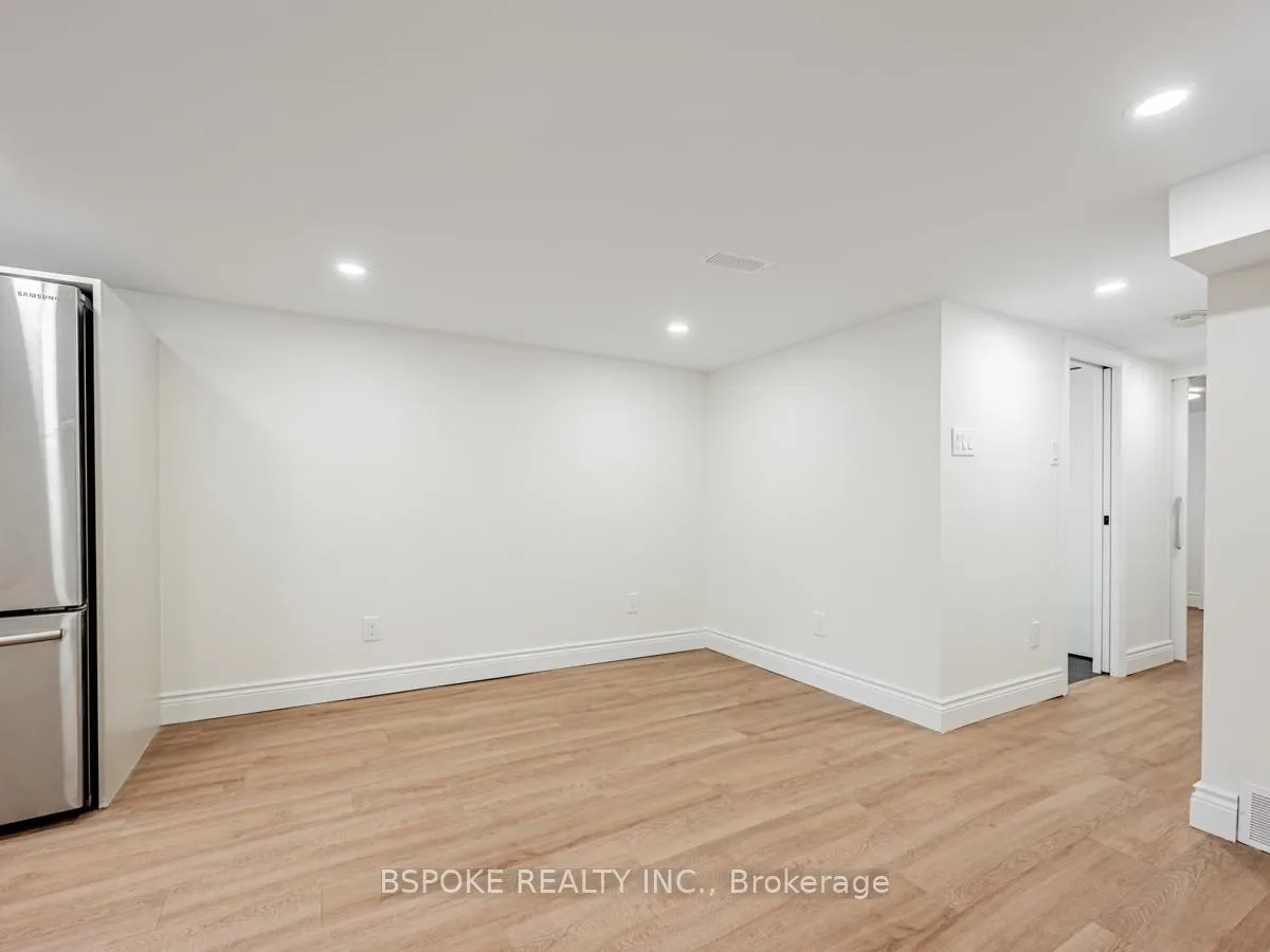 Photo 11 of Unit Bsmt, 4 Hartford Avenue, Toronto, The Beaches — HOMEH