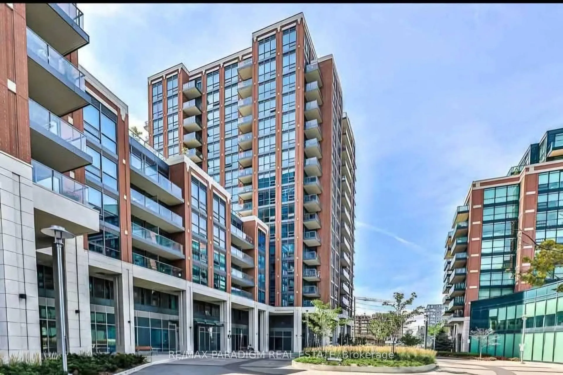 Front of Unit 812, 31 Tippett Road