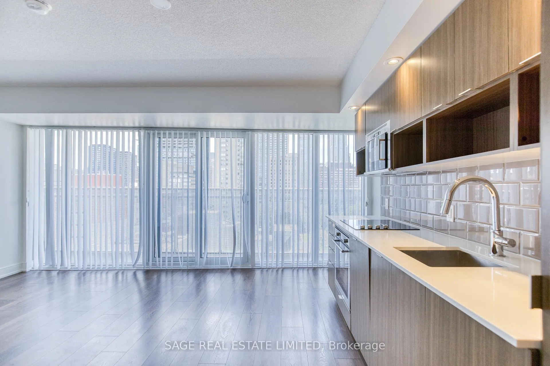 Photo 3 of Unit 1001, 89 McGill Street, Toronto, Church-Yonge Corridor — HOMEH
