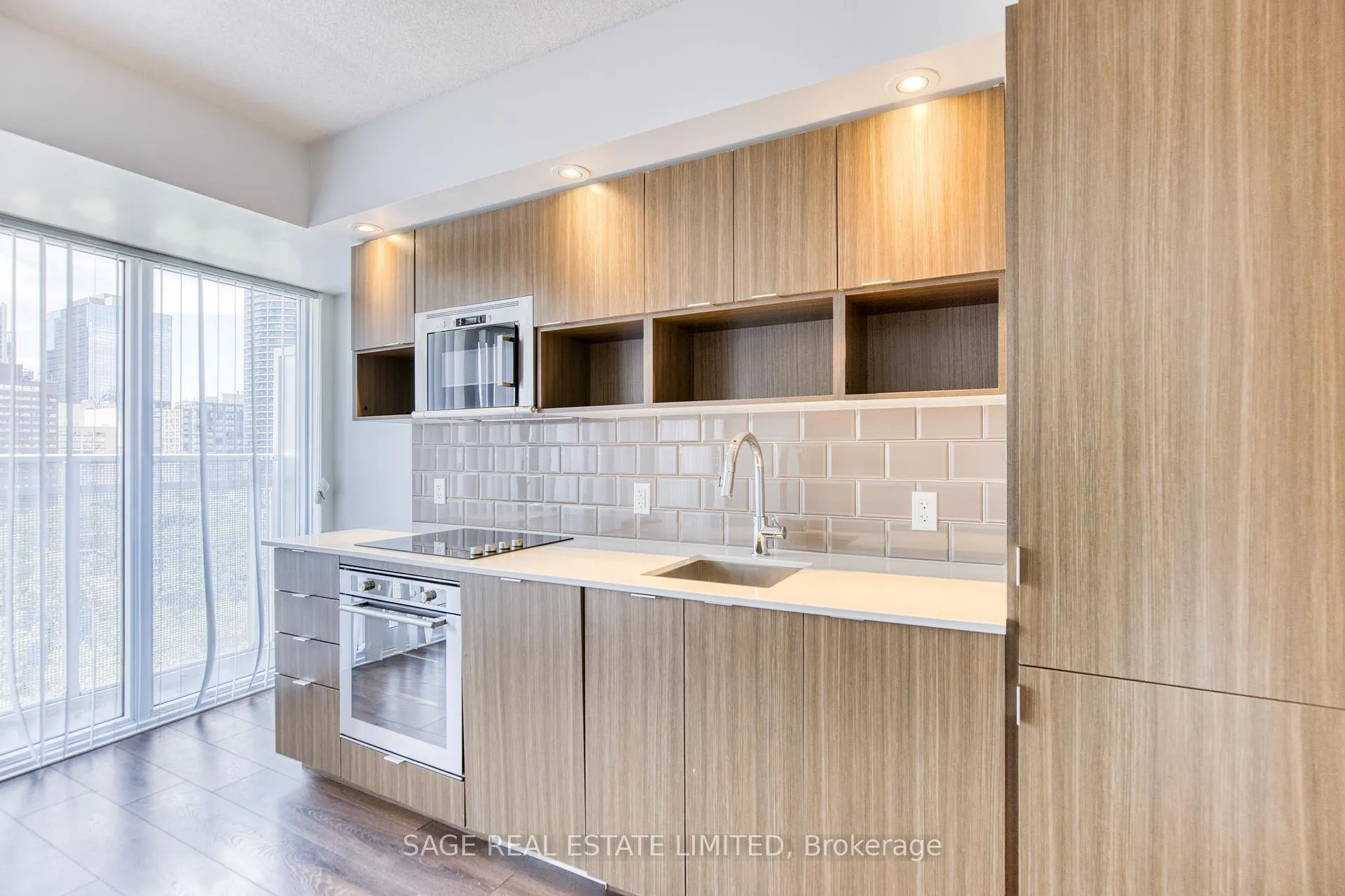 Photo 4 of Unit 1001, 89 McGill Street, Toronto, Church-Yonge Corridor — HOMEH