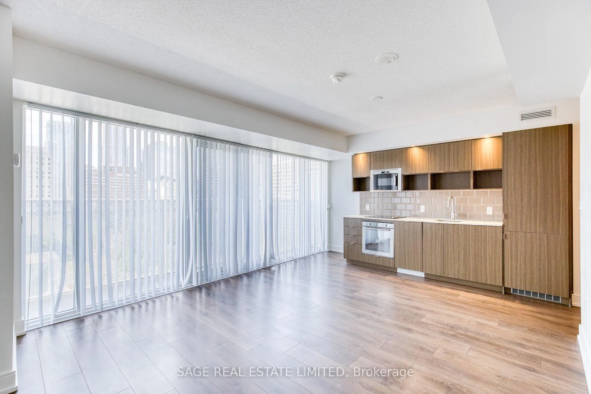Photo 12 of Unit 1001, 89 McGill Street, Toronto, Church-Yonge Corridor — HOMEH