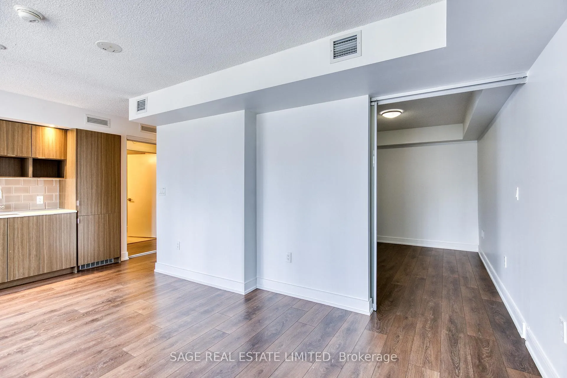 Photo 15 of Unit 1001, 89 McGill Street, Toronto, Church-Yonge Corridor — HOMEH