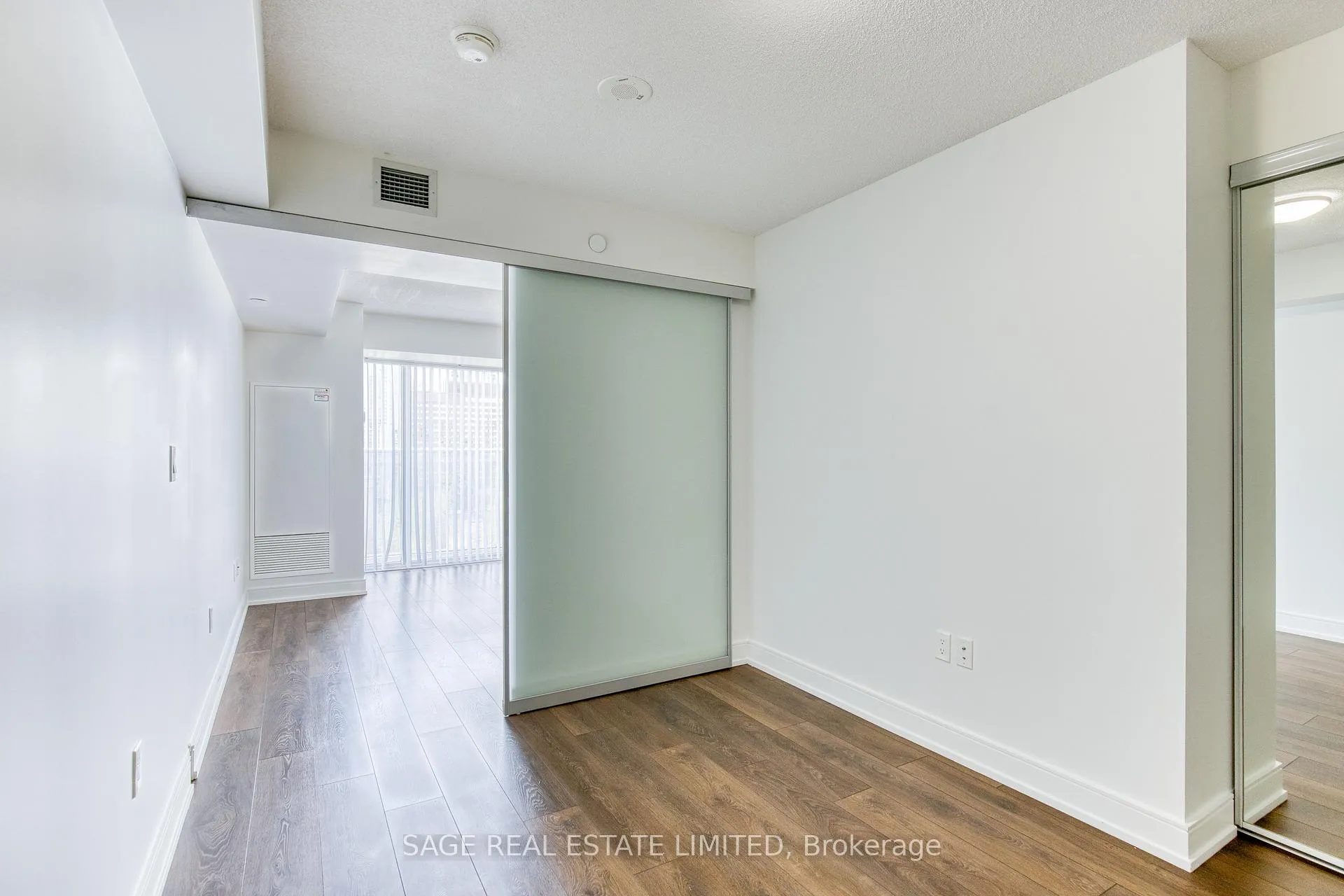 Photo 18 of Unit 1001, 89 McGill Street, Toronto, Church-Yonge Corridor — HOMEH