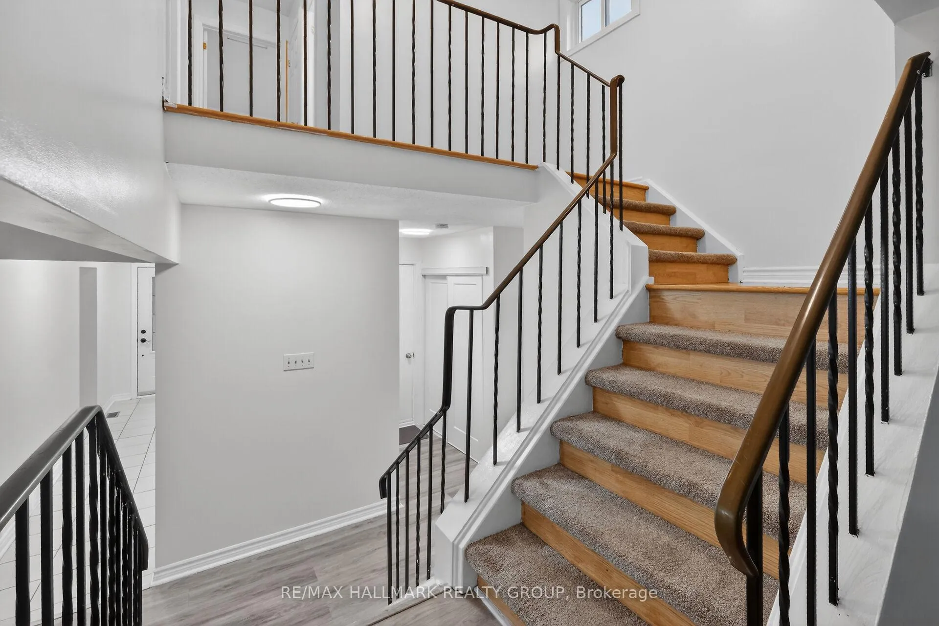 Photo 33 of 4 Gowrie Drive, Ottawa, Kanata - Glencairn/Hazeldean — HOMEH