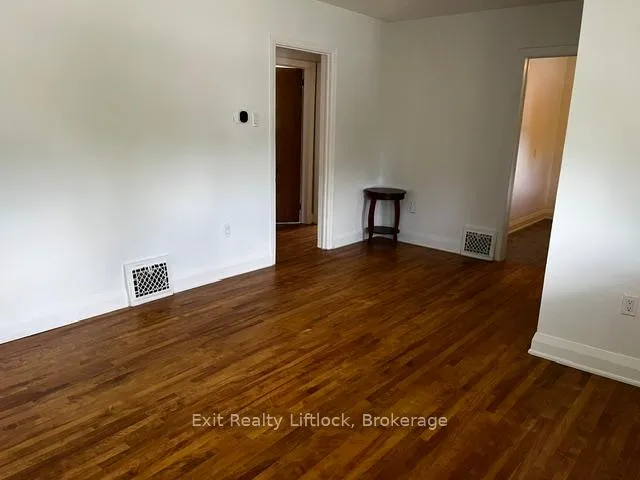 Photo 3 of 303 Caddy Street, Peterborough, Ashburnham Ward 4 — HOMEH