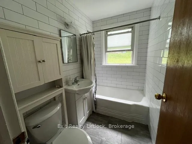 Photo 7 of 303 Caddy Street, Peterborough, Ashburnham Ward 4 — HOMEH