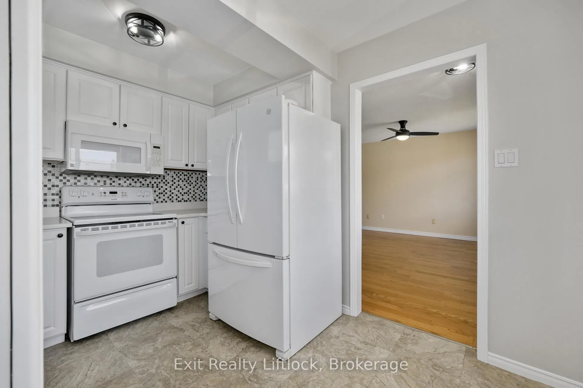 Photo 8 of 129 Towerhill Road, Peterborough, Northcrest Ward 5 — HOMEH