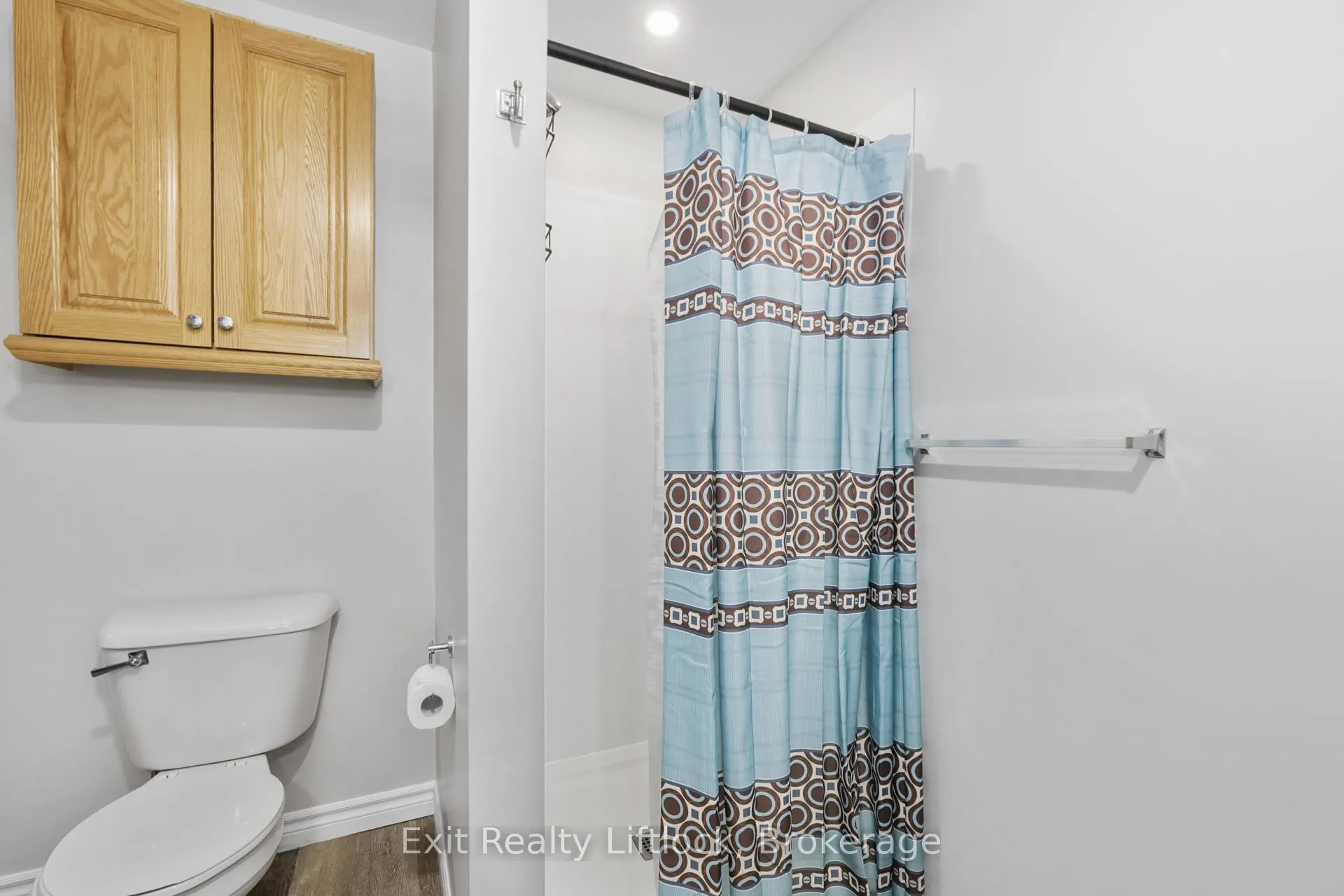 Photo 16 of 129 Towerhill Road, Peterborough, Northcrest Ward 5 — HOMEH