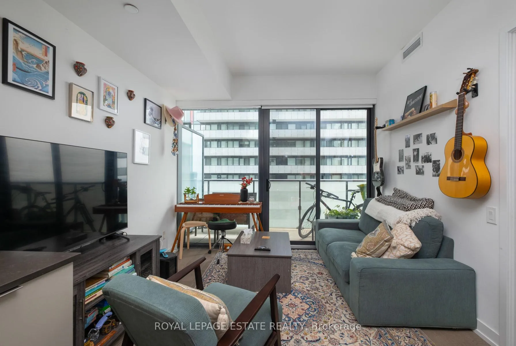 Photo 8 of Unit 2607, 161 Roehampton Avenue, Toronto, Mount Pleasant West — HOMEH