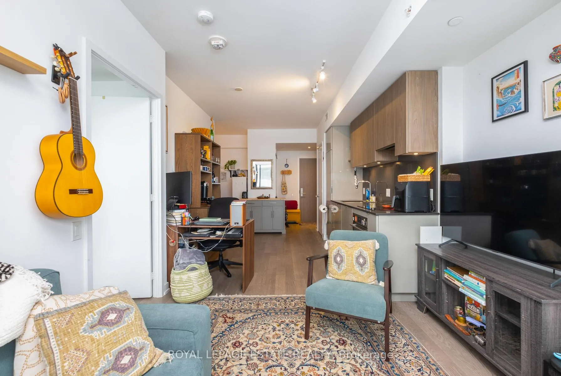 Photo 9 of Unit 2607, 161 Roehampton Avenue, Toronto, Mount Pleasant West — HOMEH