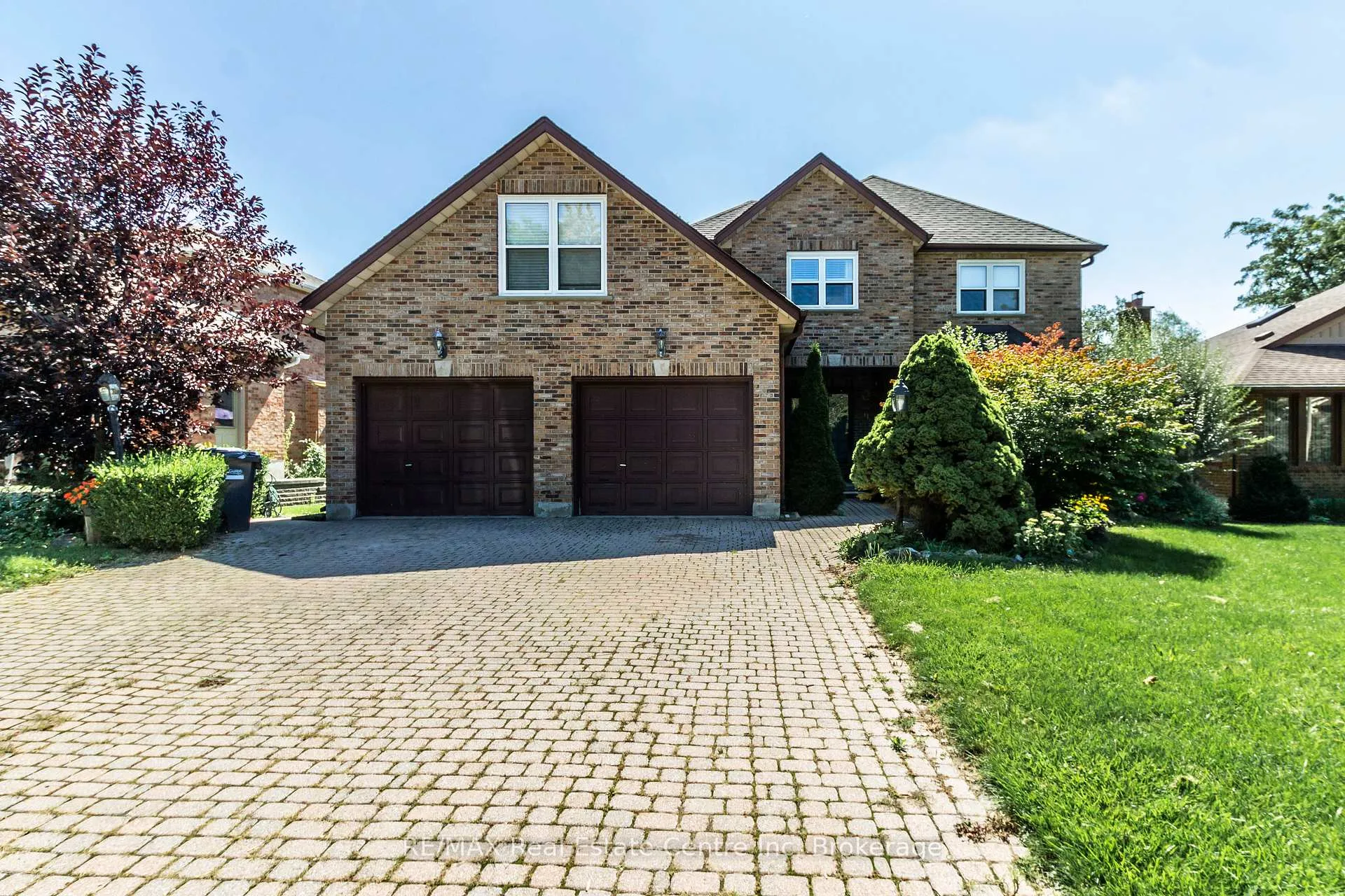 Front of 79 Woodland Glen Drive
