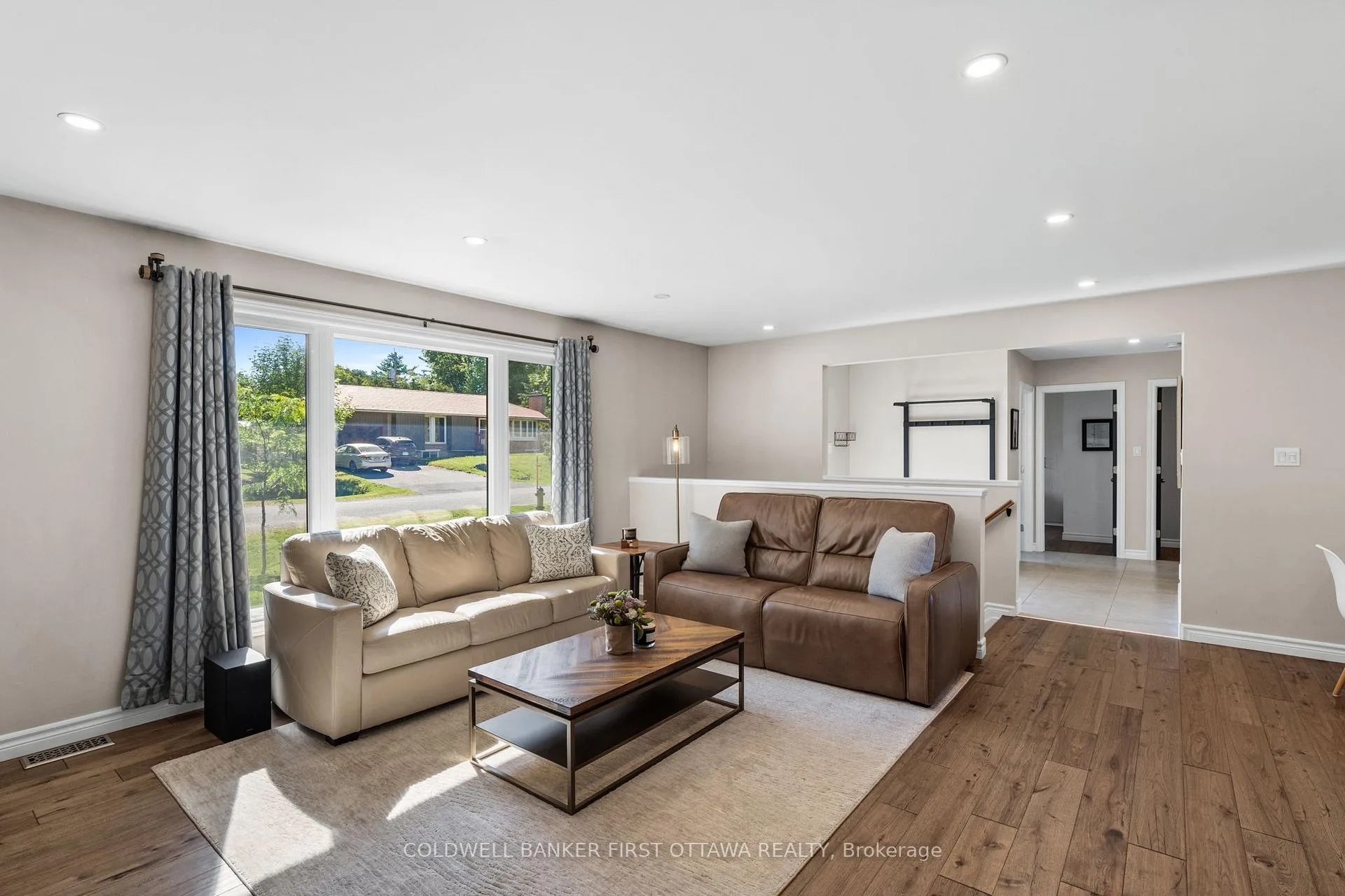 Photo 9 of 5276 Hillcrest Drive, Ottawa, Manotick Long Island & Nicholls Island — HOMEH
