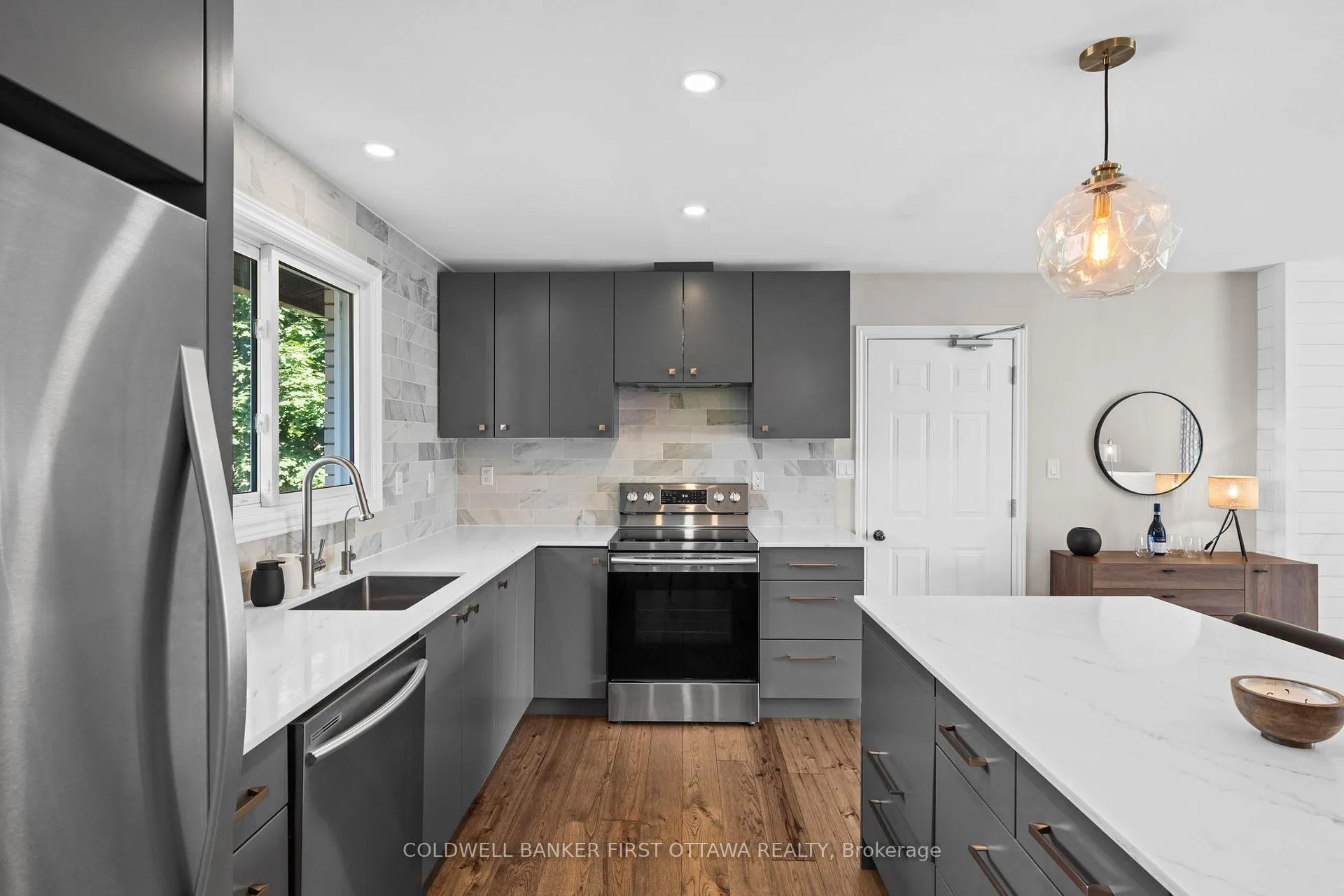 Photo 15 of 5276 Hillcrest Drive, Ottawa, Manotick Long Island & Nicholls Island — HOMEH