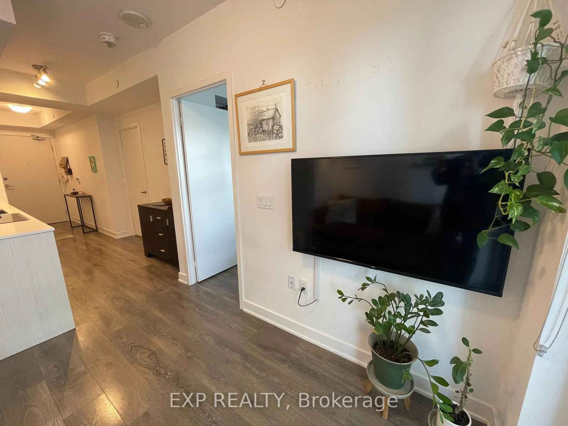 Photo 12 of Unit 2015, 195 Redpath Avenue, Toronto, Mount Pleasant West — HOMEH