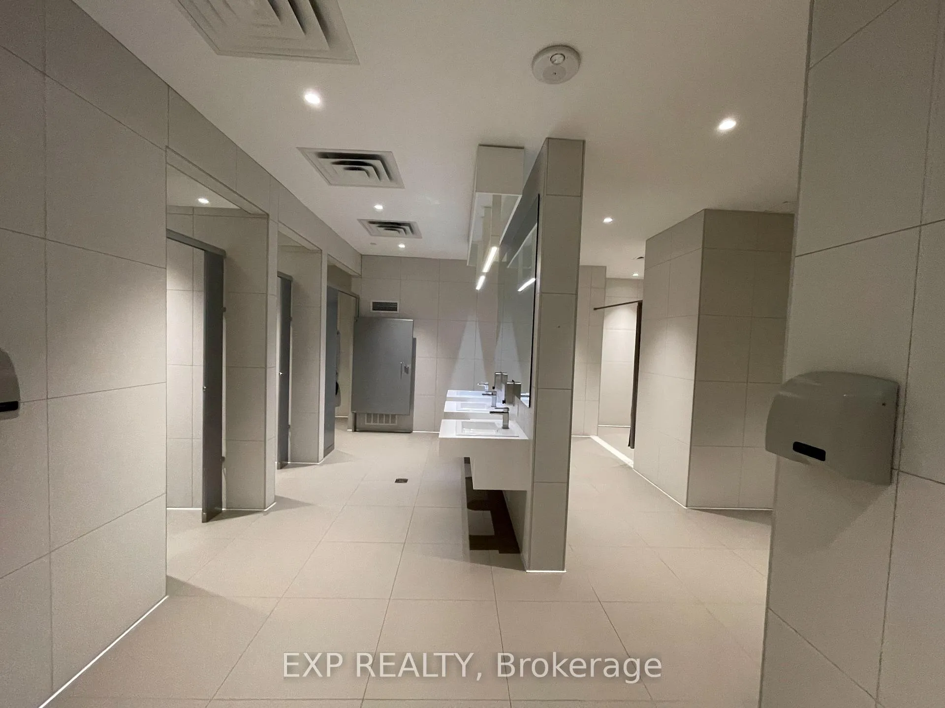 Photo 29 of Unit 2015, 195 Redpath Avenue, Toronto, Mount Pleasant West — HOMEH