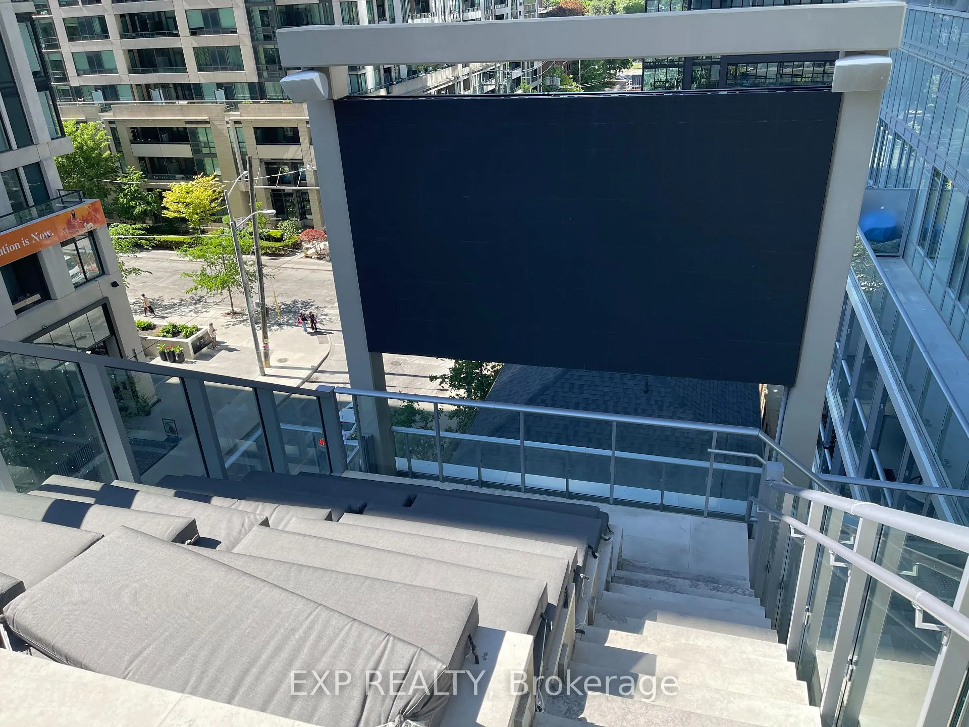 Photo 33 of Unit 2015, 195 Redpath Avenue, Toronto, Mount Pleasant West — HOMEH