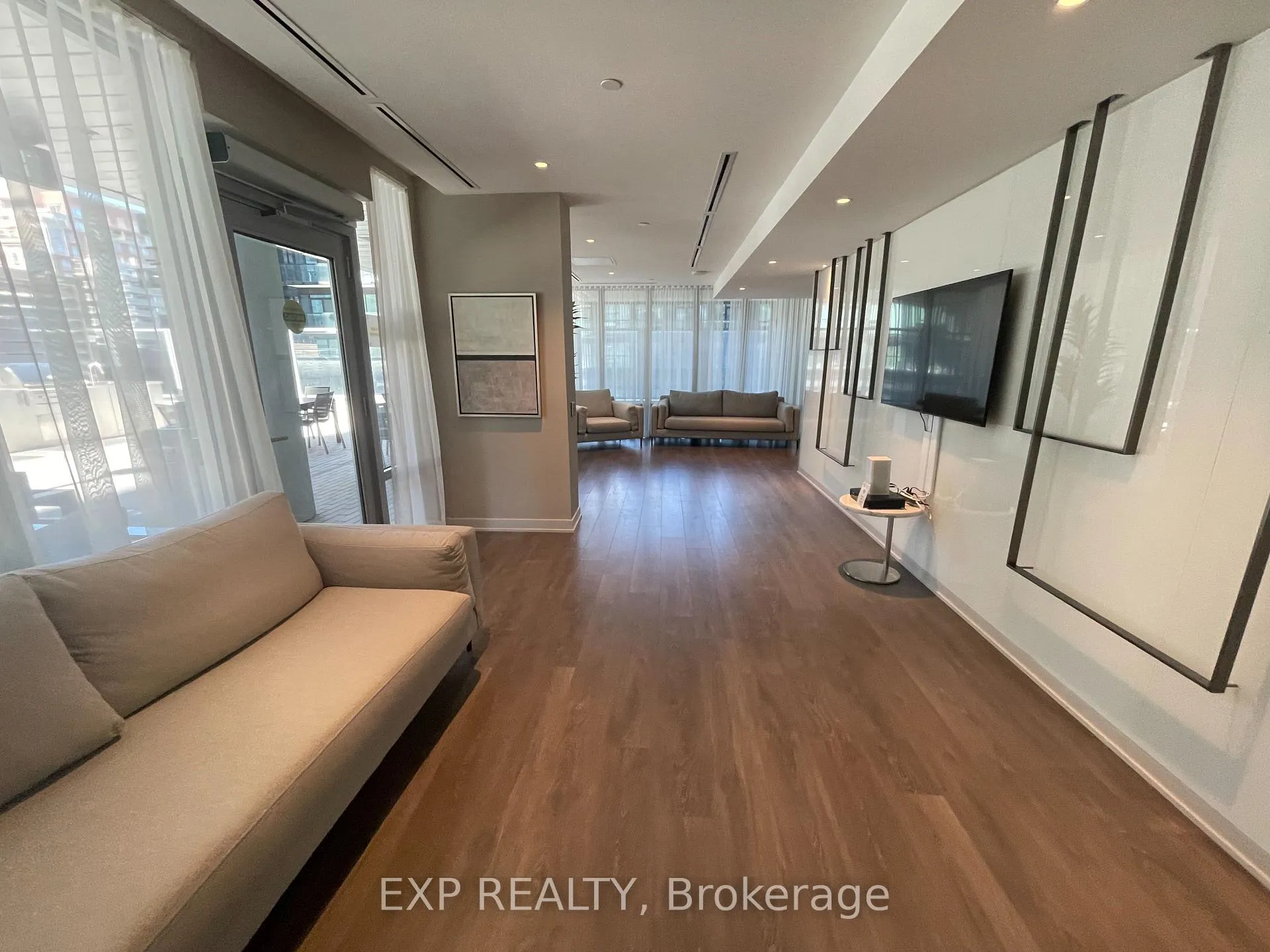 Photo 35 of Unit 2015, 195 Redpath Avenue, Toronto, Mount Pleasant West — HOMEH