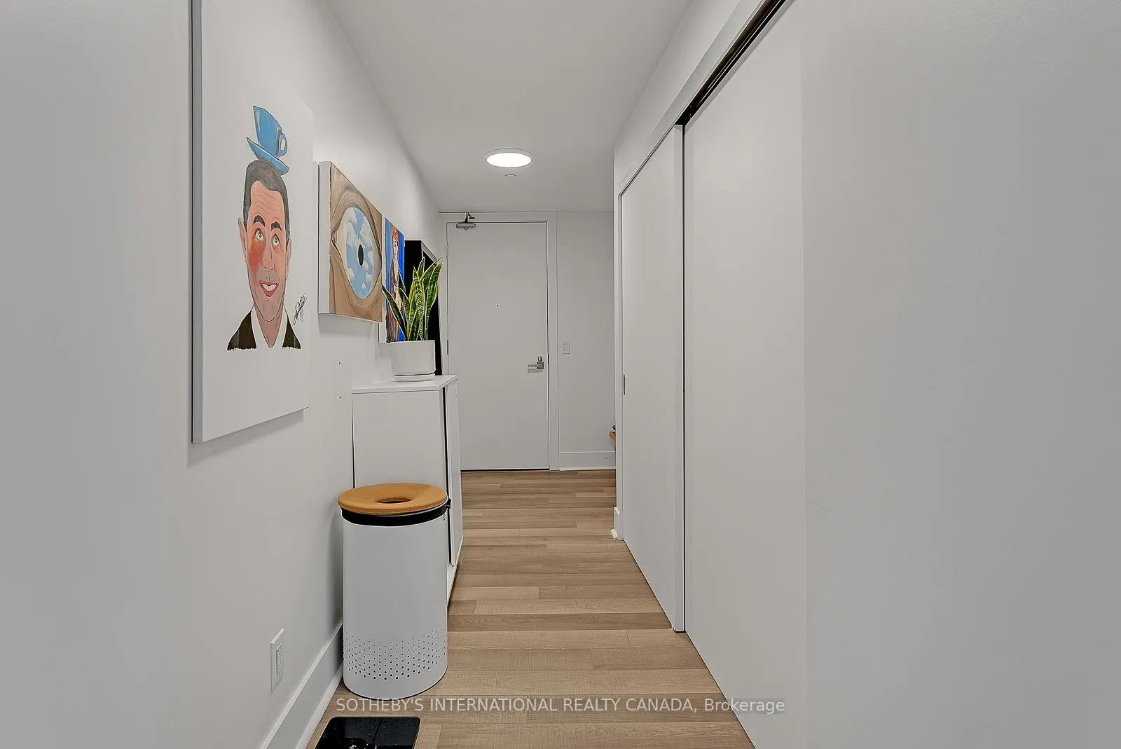 Photo 3 of Unit 315, 32 Davenport Road, Toronto, The Annex — HOMEH