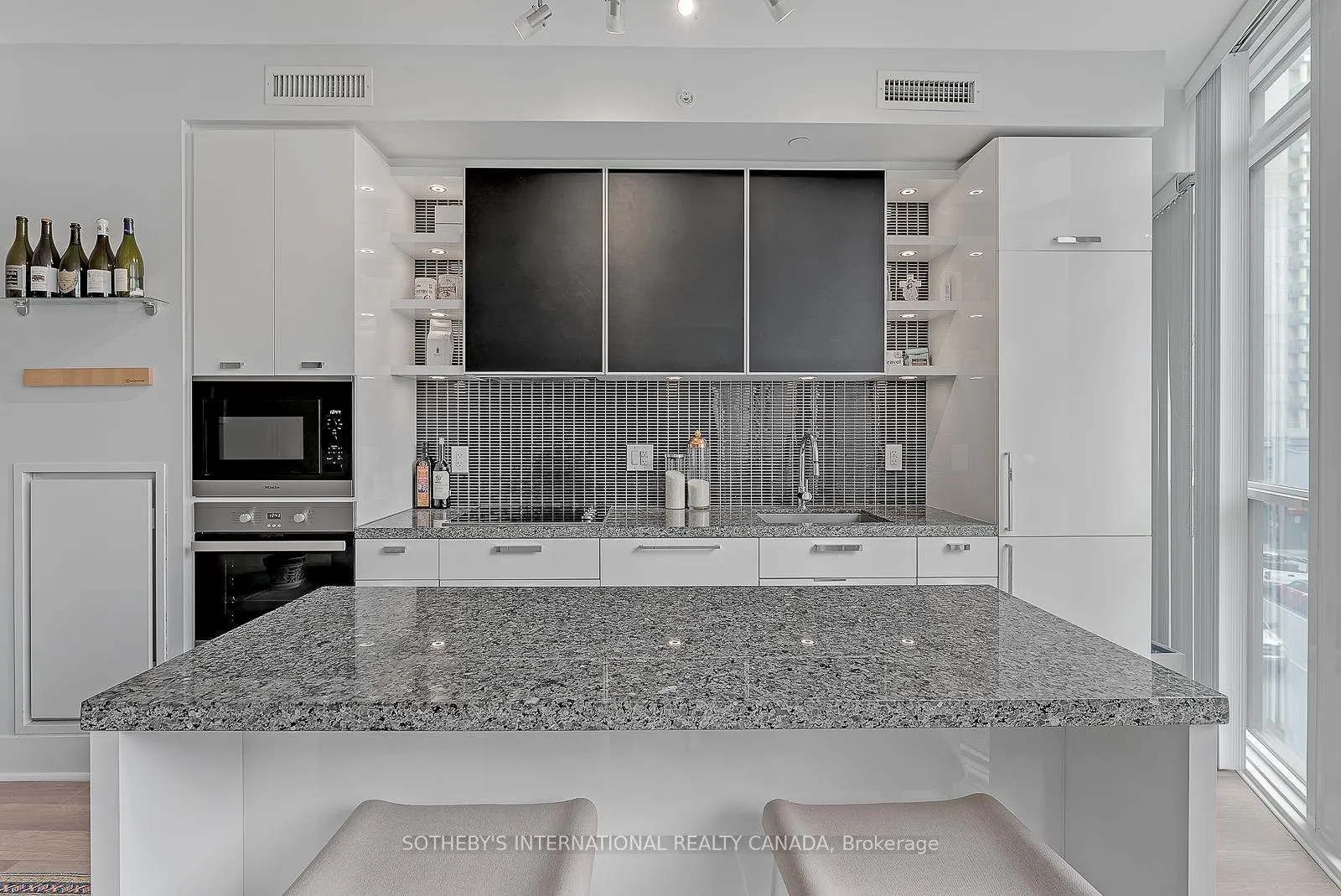 Photo 9 of Unit 315, 32 Davenport Road, Toronto, The Annex — HOMEH