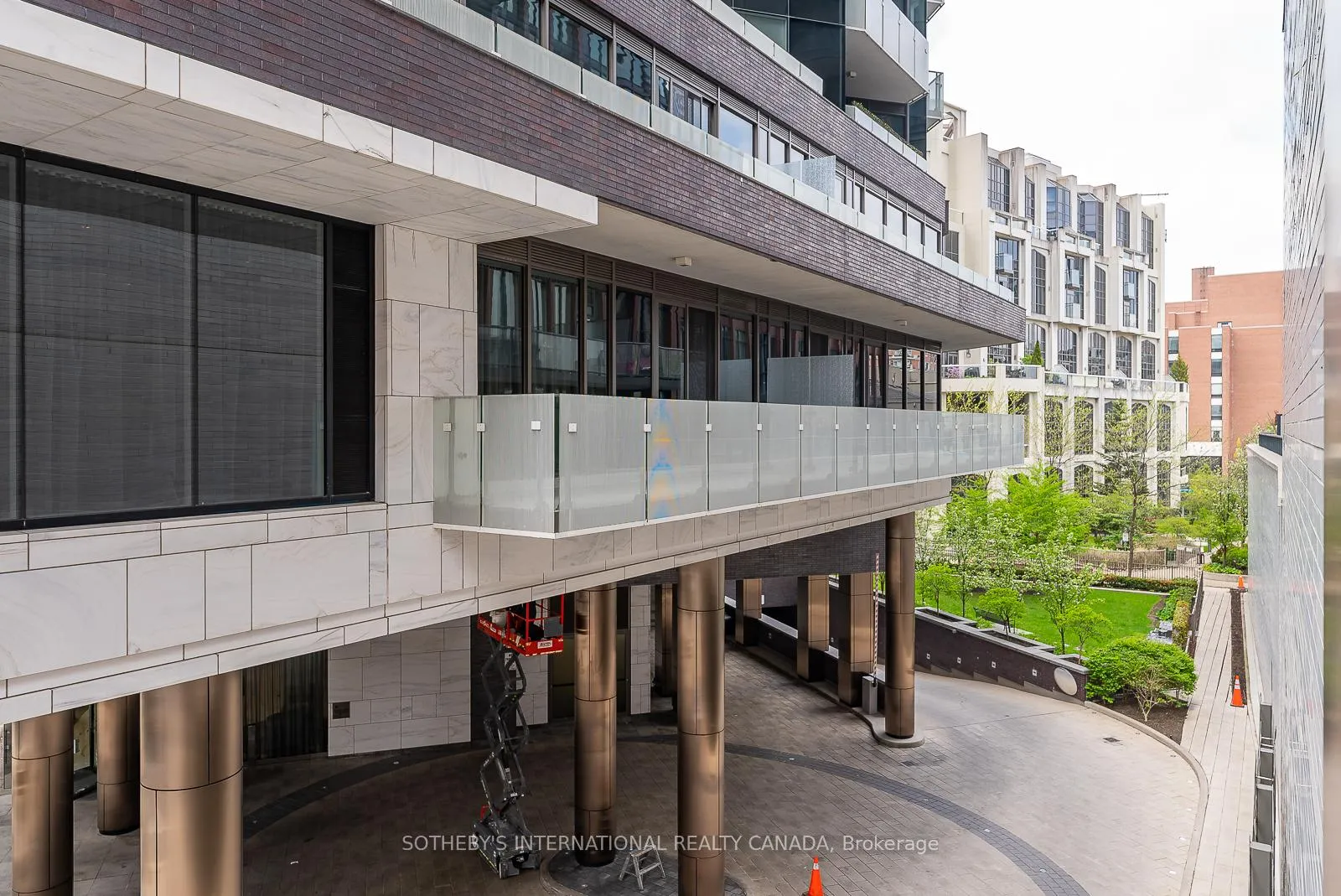 Photo 21 of Unit 315, 32 Davenport Road, Toronto, The Annex — HOMEH