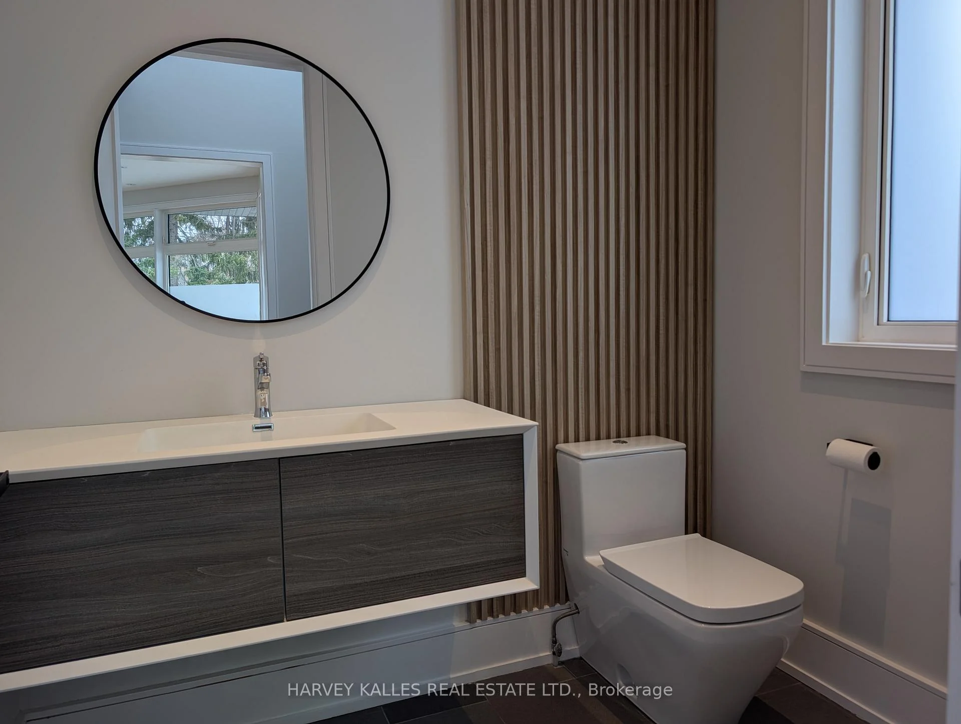 Photo 19 of 3279 Lakeshore Road, Burlington, Roseland — HOMEH