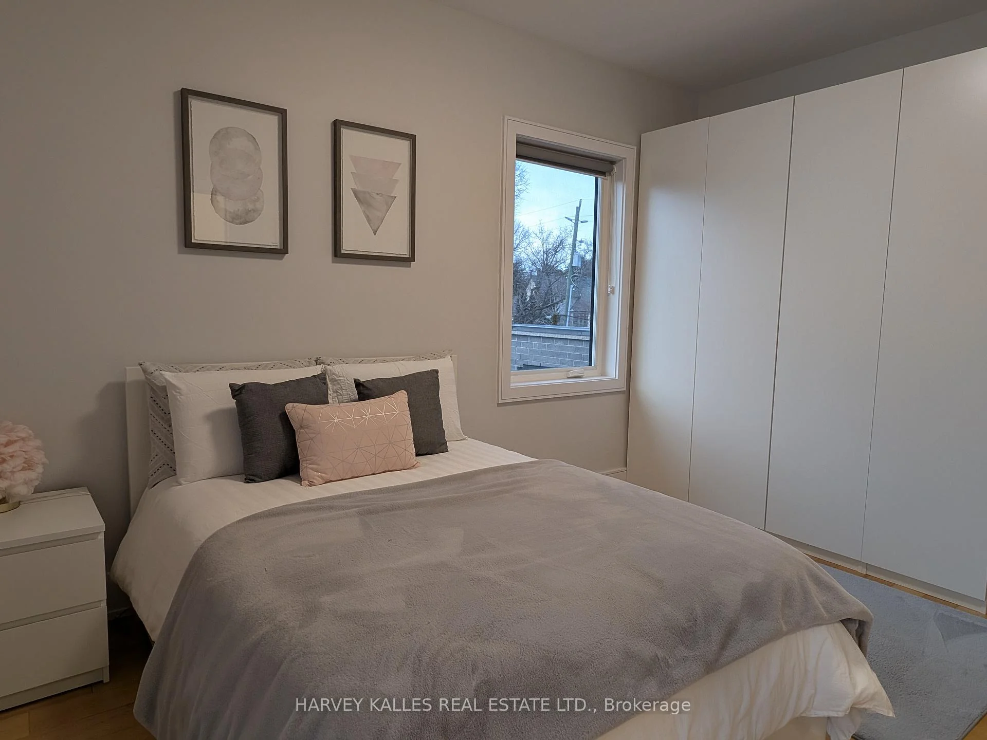 Photo 33 of 3279 Lakeshore Road, Burlington, Roseland — HOMEH