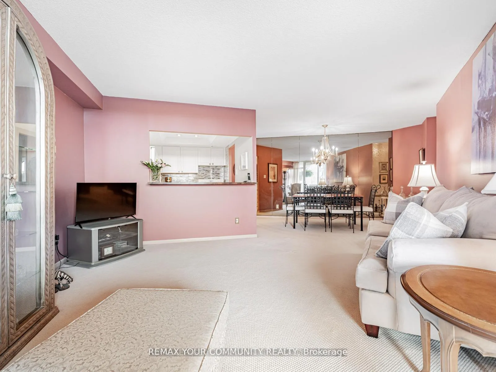 Photo 8 of Unit 508, 7811 Yonge Street, Markham, Royal Orchard — HOMEH