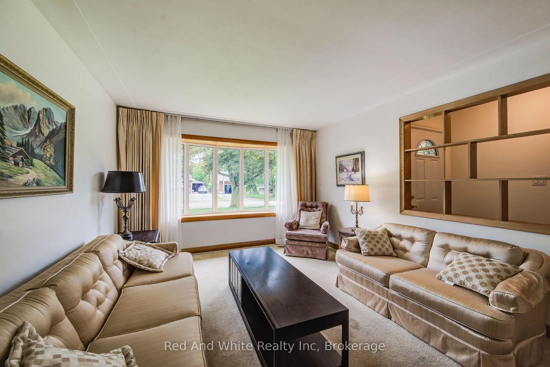 Photo 7 of 104 Elgin Crescent, Waterloo — HOMEH