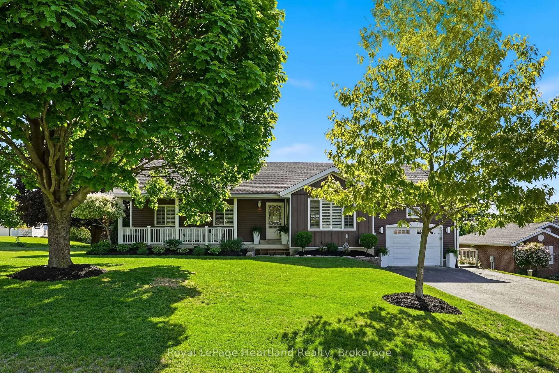 Photo 1 of 2015 Alma Street, Howick — HOMEH