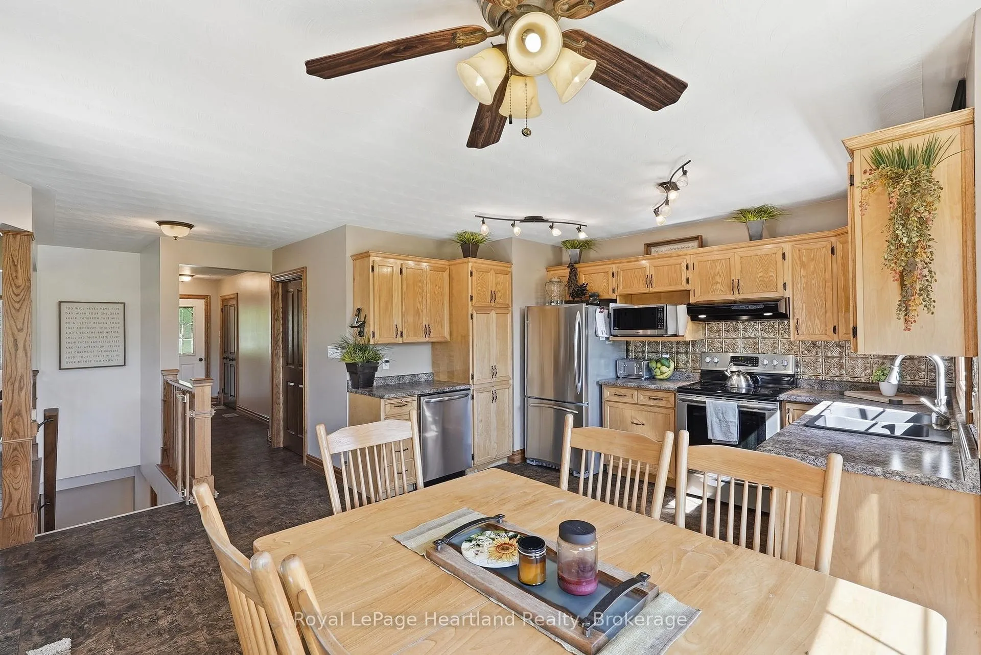 Photo 17 of 2015 Alma Street, Howick — HOMEH