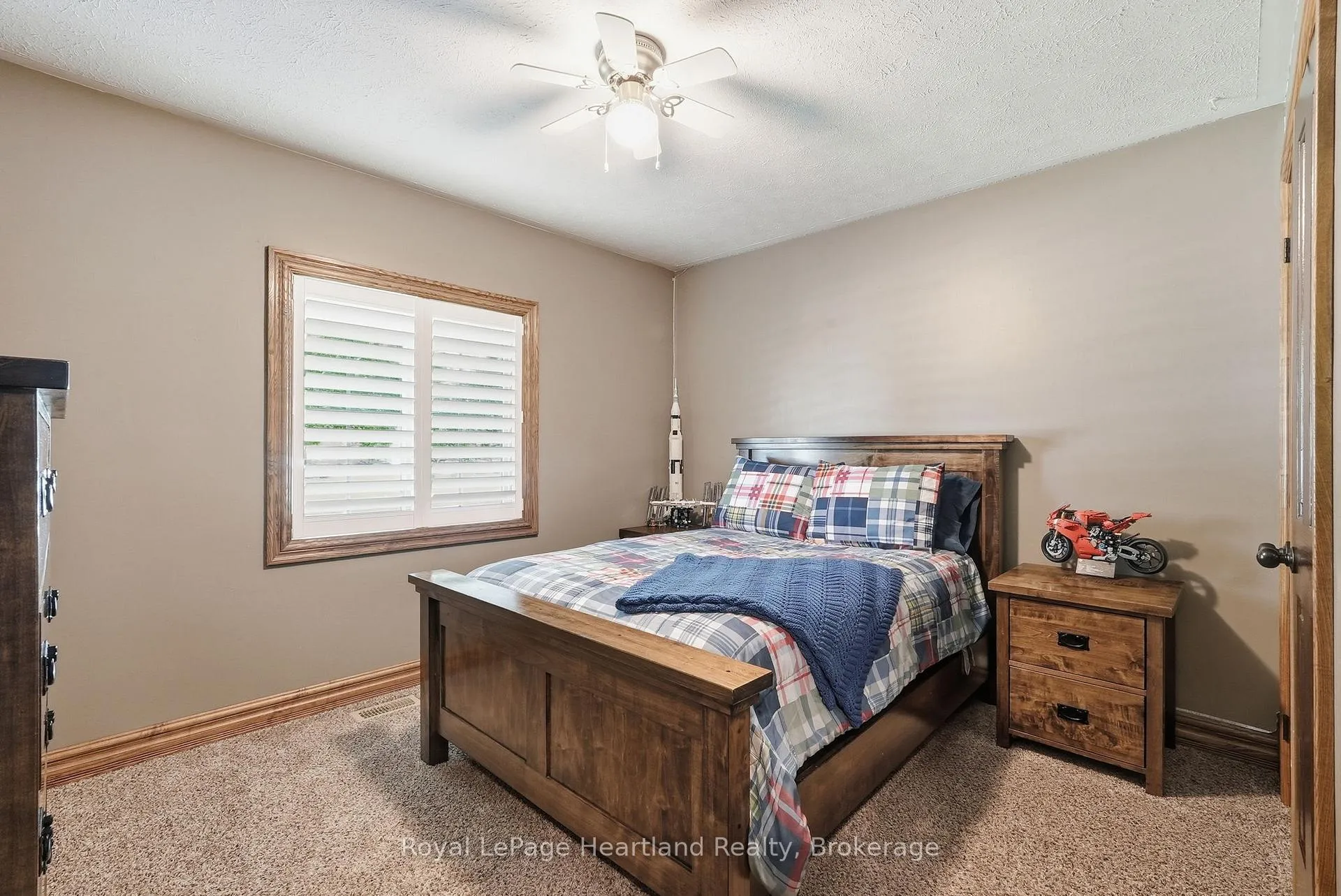 Photo 20 of 2015 Alma Street, Howick — HOMEH