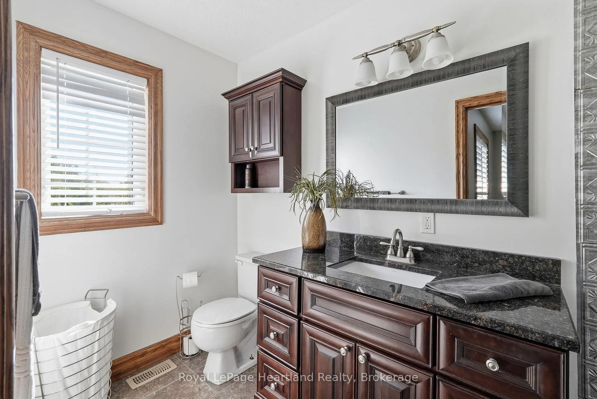 Photo 23 of 2015 Alma Street, Howick — HOMEH