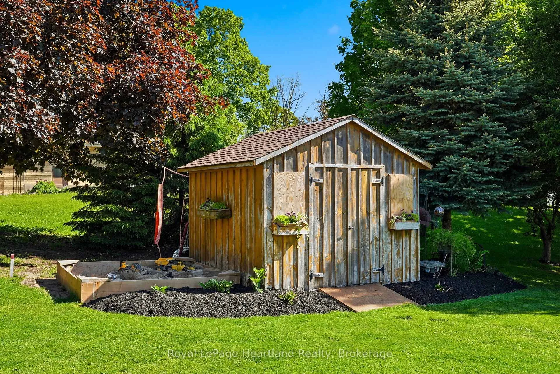 Photo 39 of 2015 Alma Street, Howick — HOMEH
