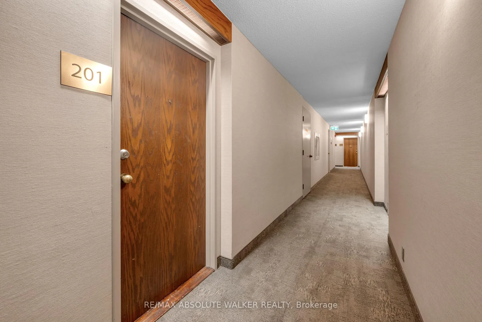 Photo 3 of Unit 201, 470 Laurier Avenue W, Ottawa, Ottawa Centre — HOMEH