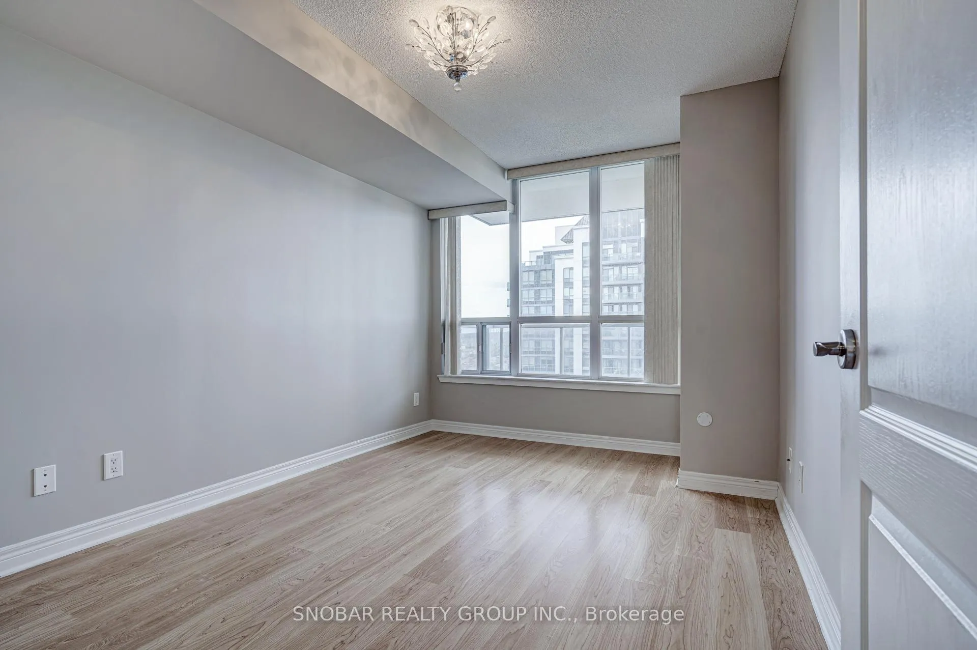 Photo 15 of Unit 1110, 60 Disera Drive, Vaughan, Beverley Glen — HOMEH