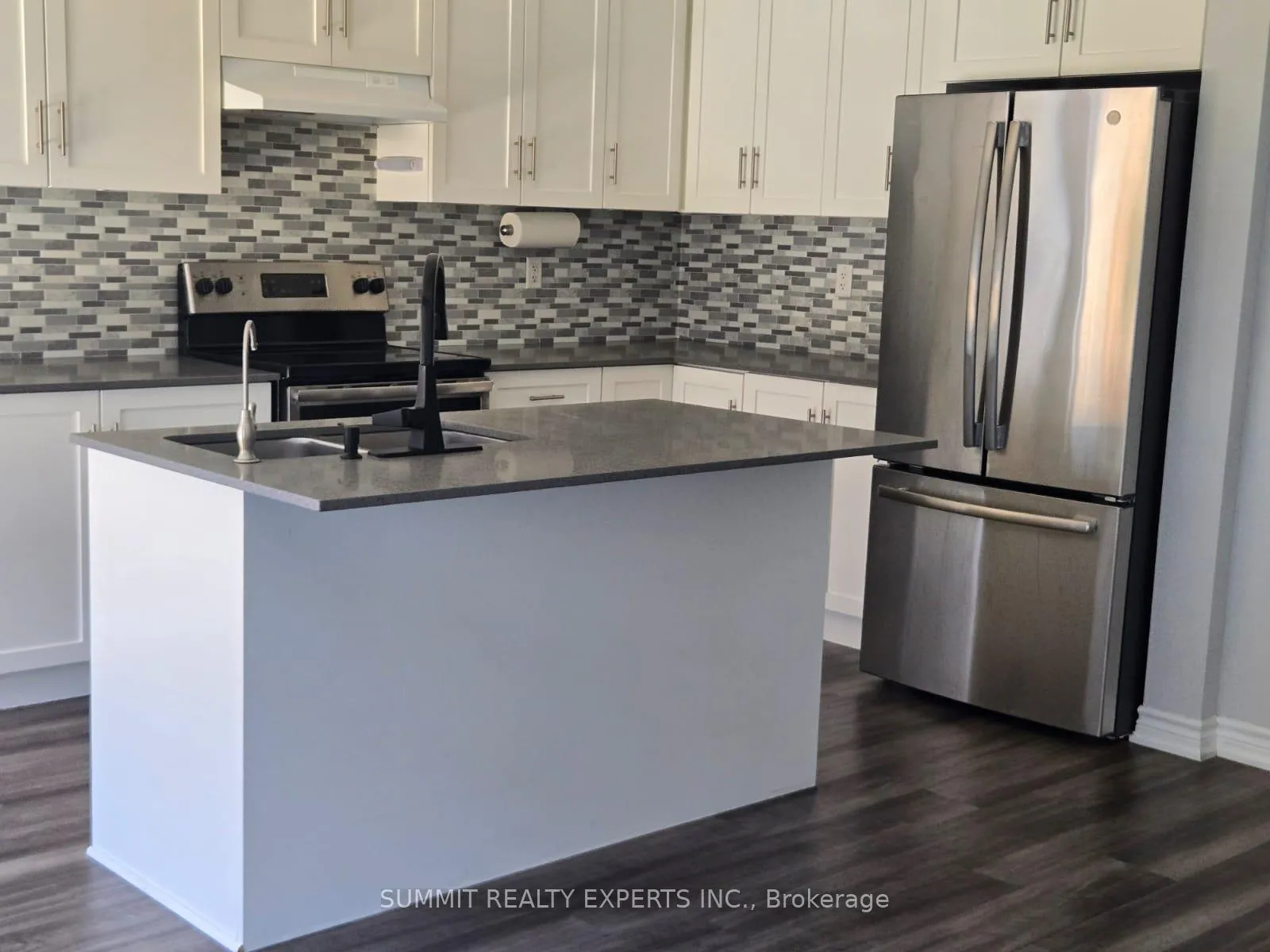 Photo 5 of Unit 8, 324 Equestrian Way, Cambridge, Preston Heights — HOMEH