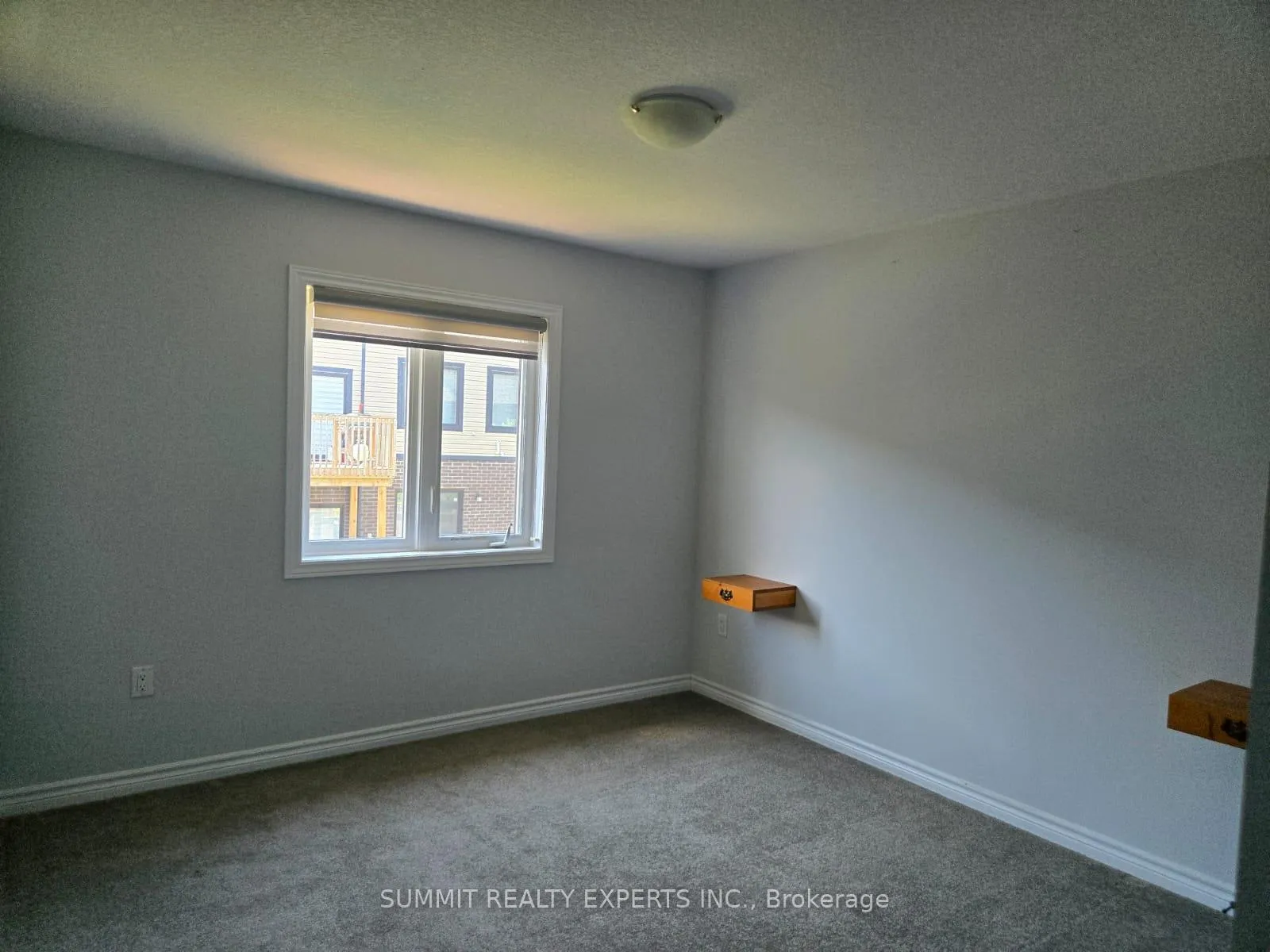 Photo 8 of Unit 8, 324 Equestrian Way, Cambridge, Preston Heights — HOMEH