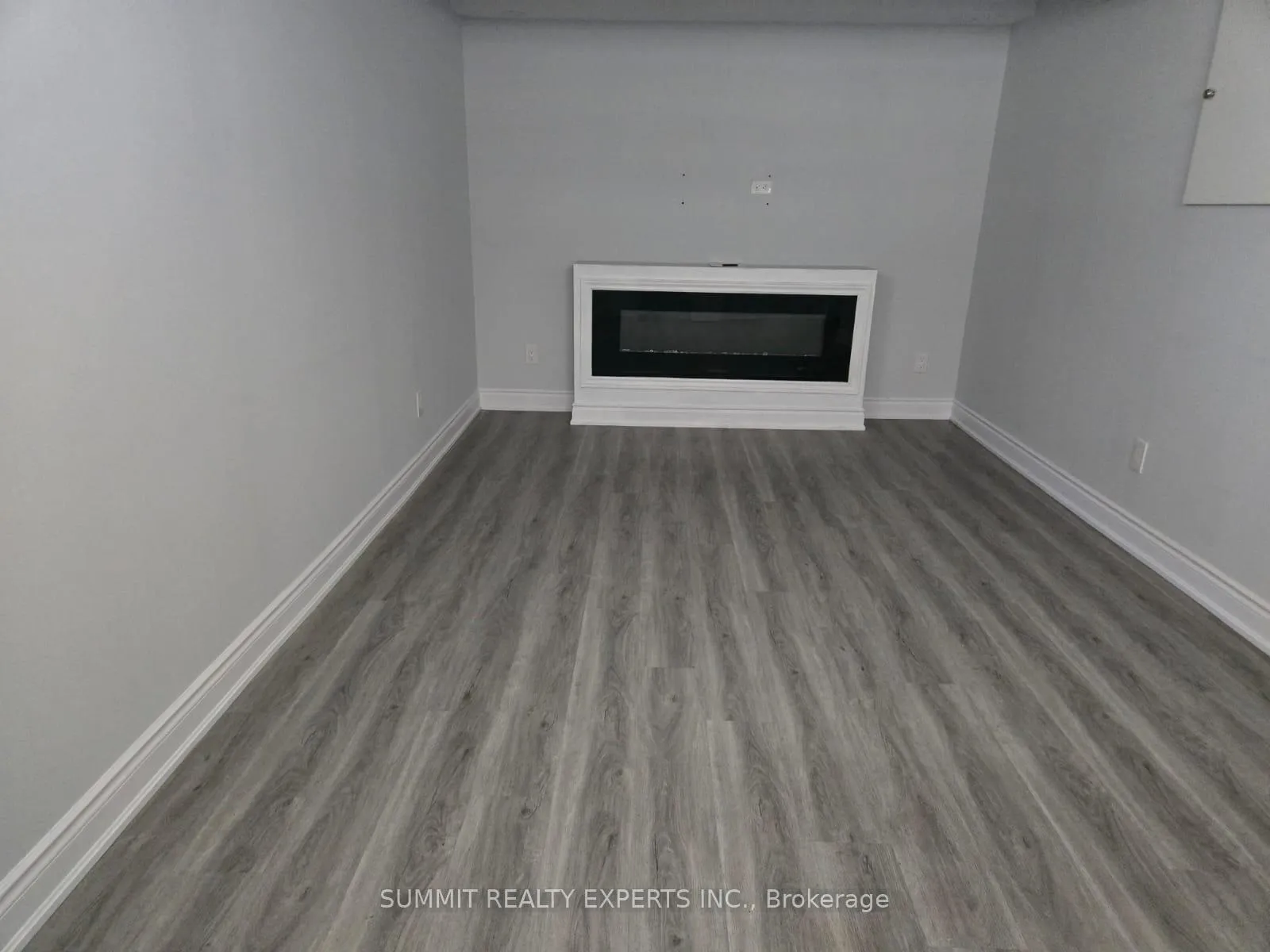 Photo 14 of Unit 8, 324 Equestrian Way, Cambridge, Preston Heights — HOMEH