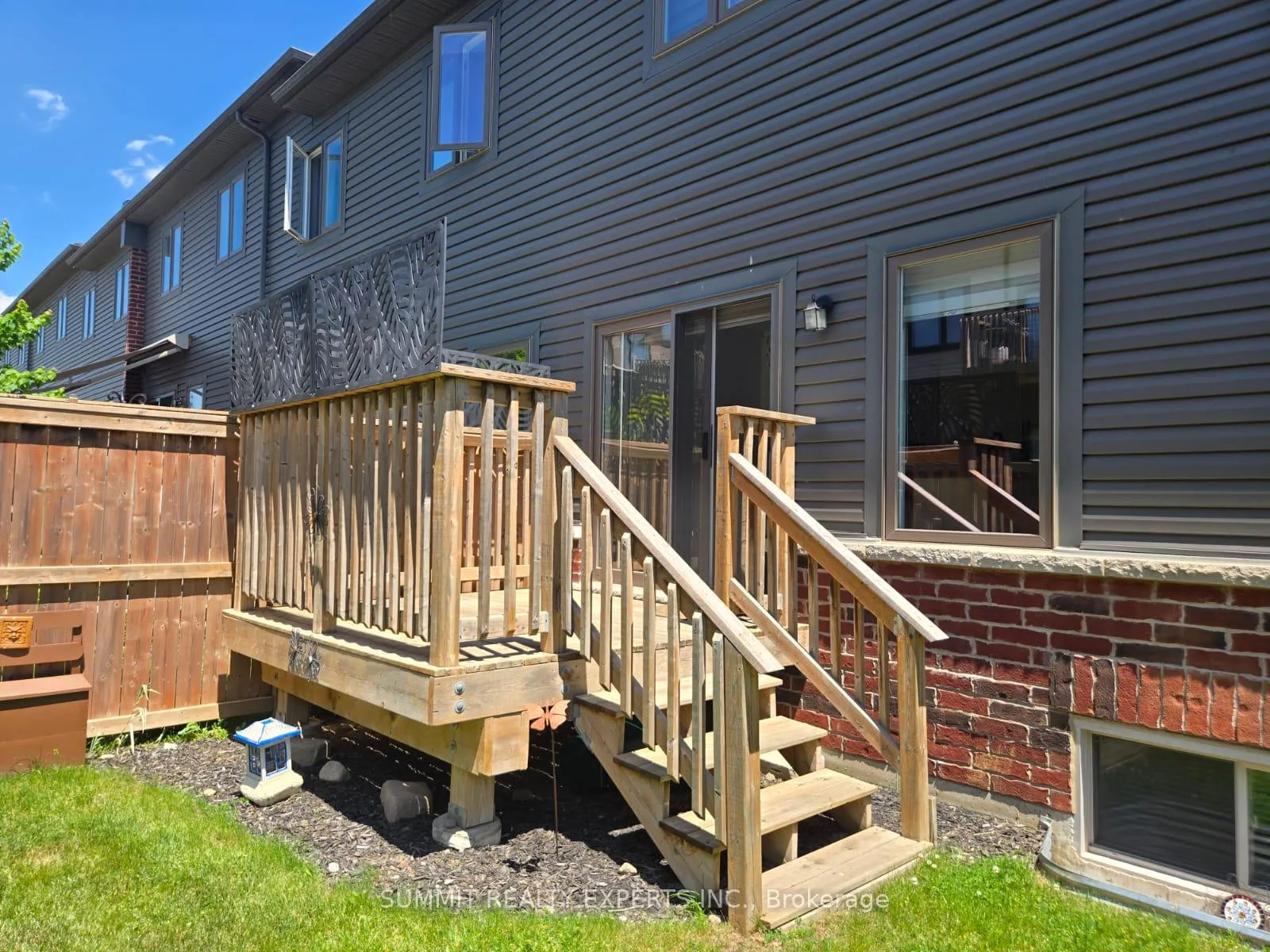 Photo 16 of Unit 8, 324 Equestrian Way, Cambridge, Preston Heights — HOMEH