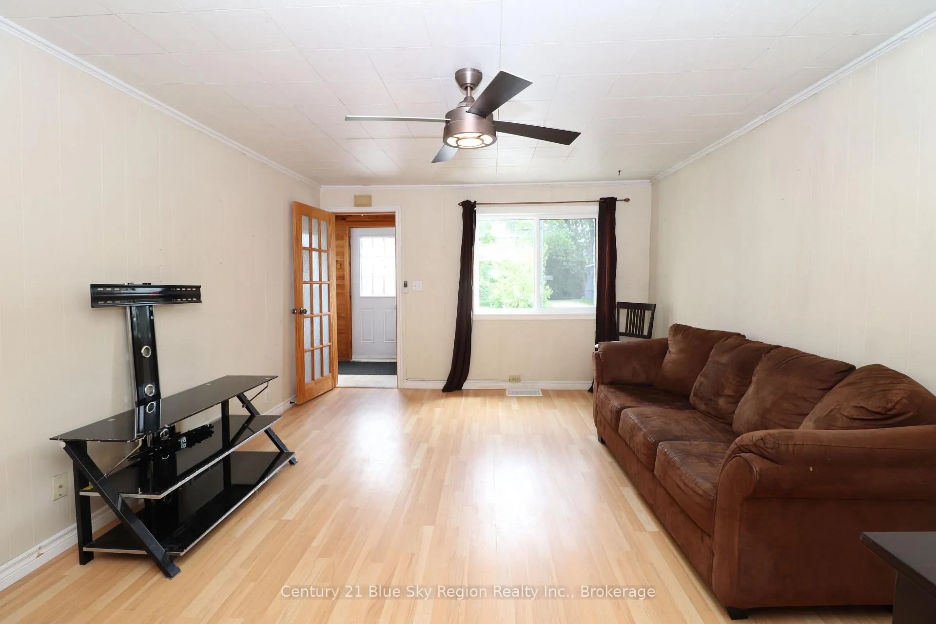 Photo 7 of 463 Mcleod Street, North Bay, Central — HOMEH