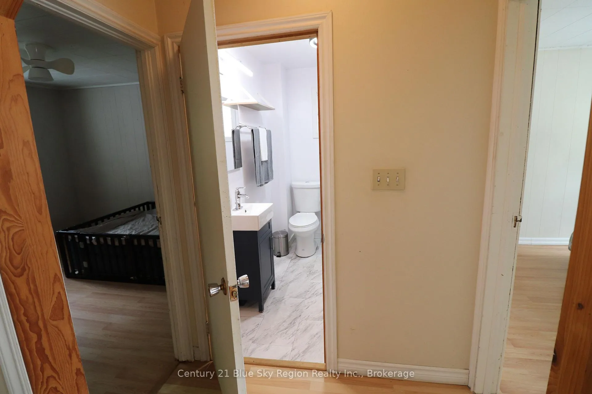 Photo 9 of 463 Mcleod Street, North Bay, Central — HOMEH