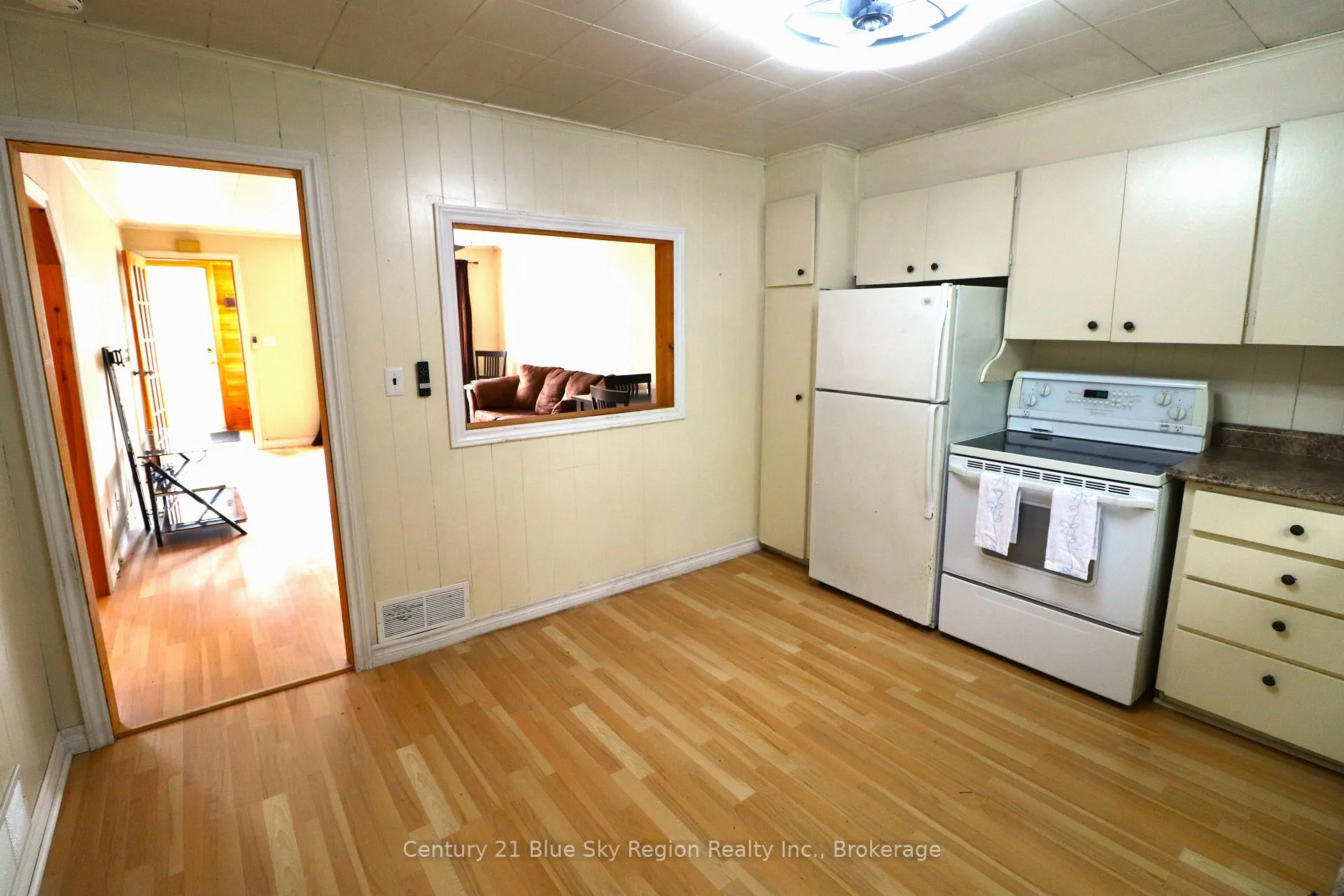 Photo 15 of 463 Mcleod Street, North Bay, Central — HOMEH